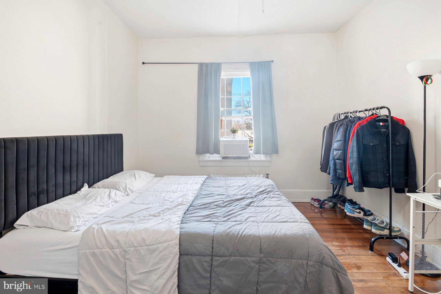 HAMILTON - Residential