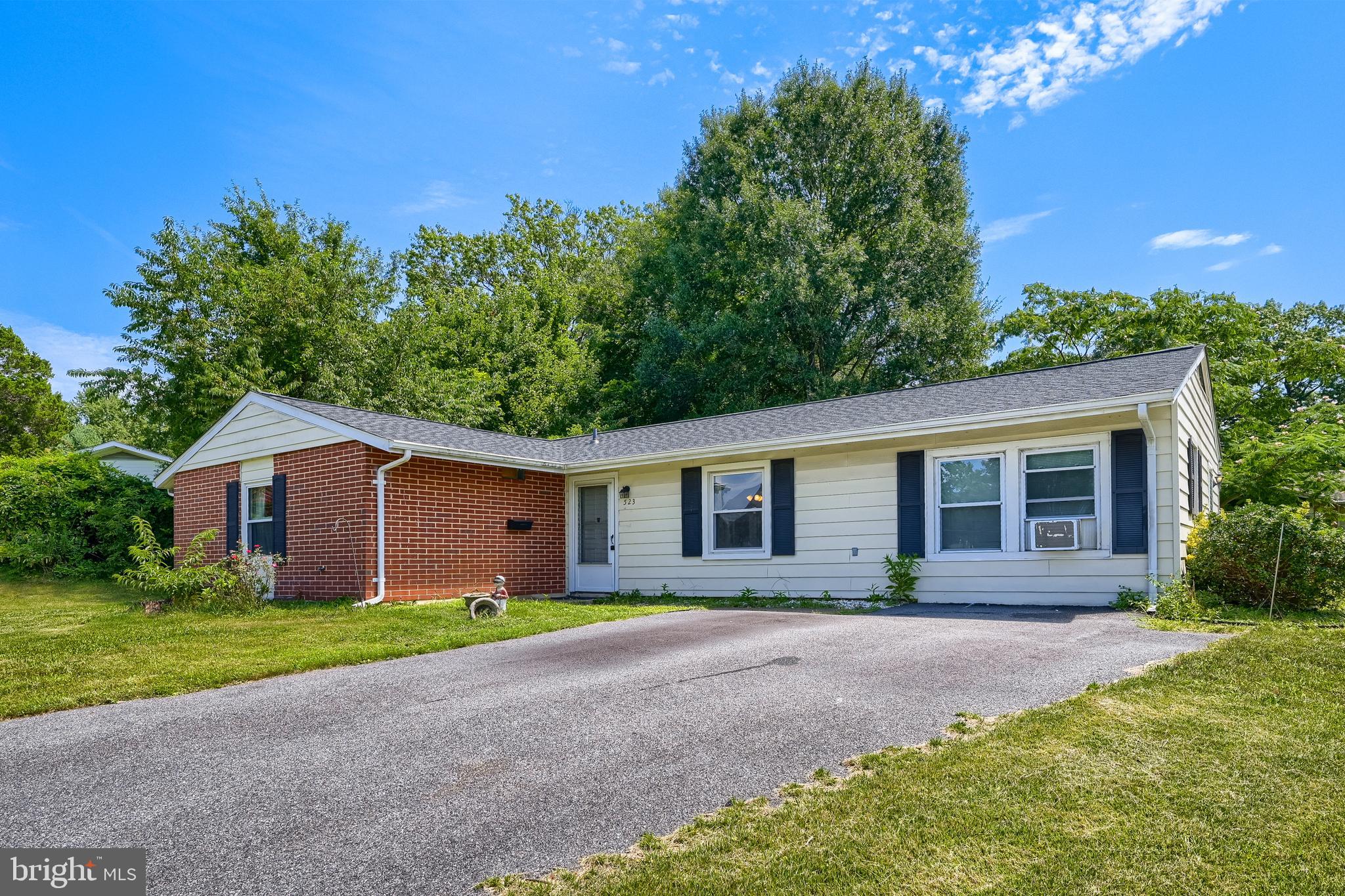 523 ECKHART DRIVE