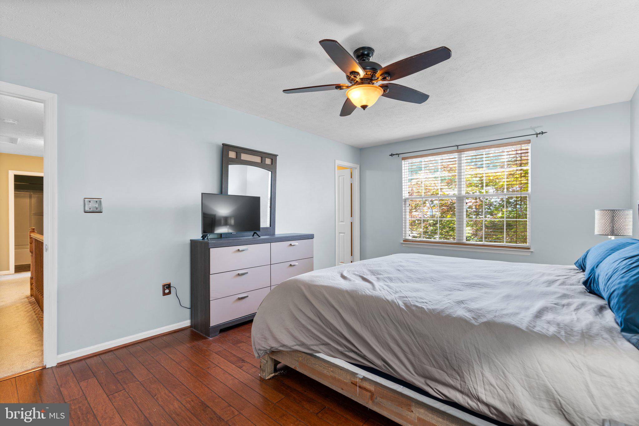 THE PROVINCES - Residential