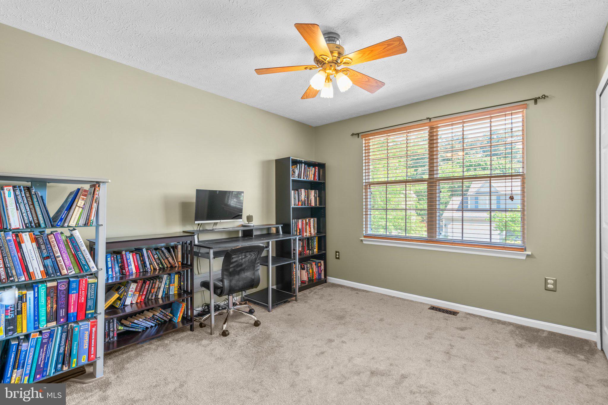 THE PROVINCES - Residential