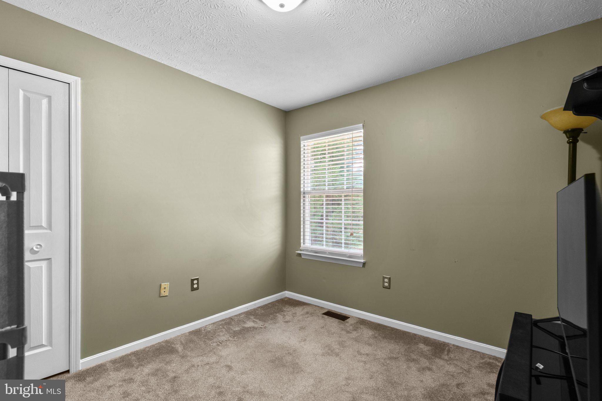 THE PROVINCES - Residential