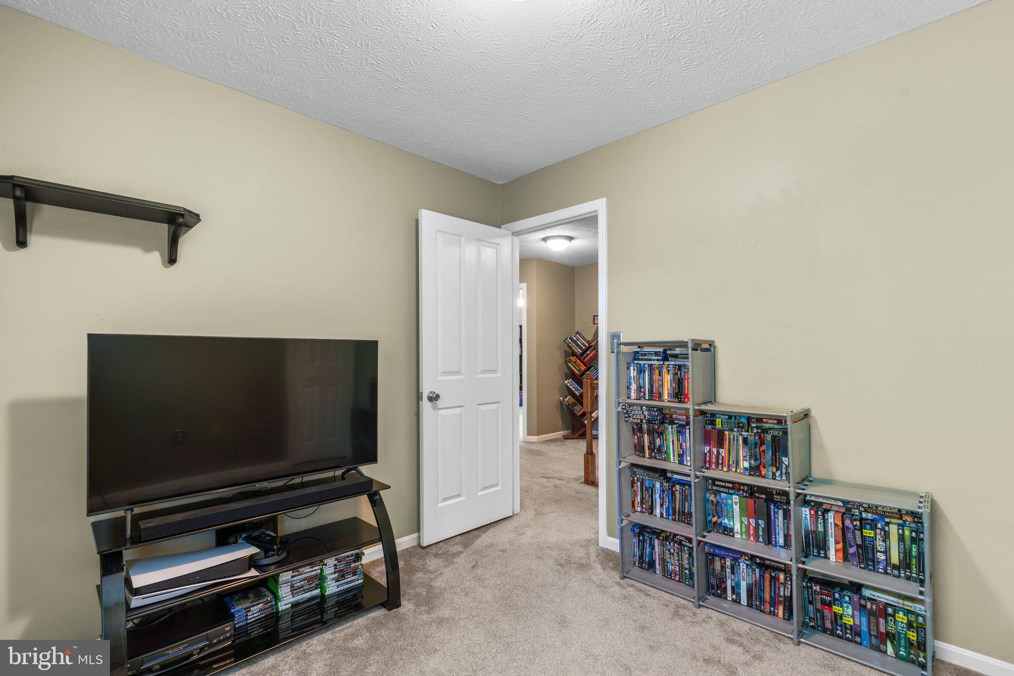 THE PROVINCES - Residential