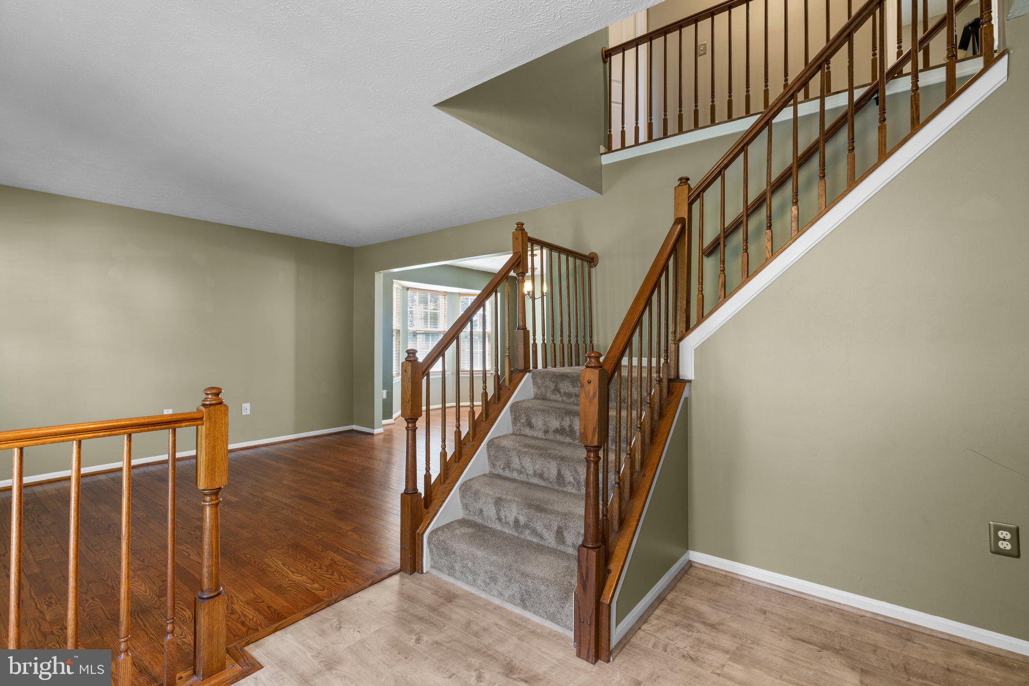 THE PROVINCES - Residential