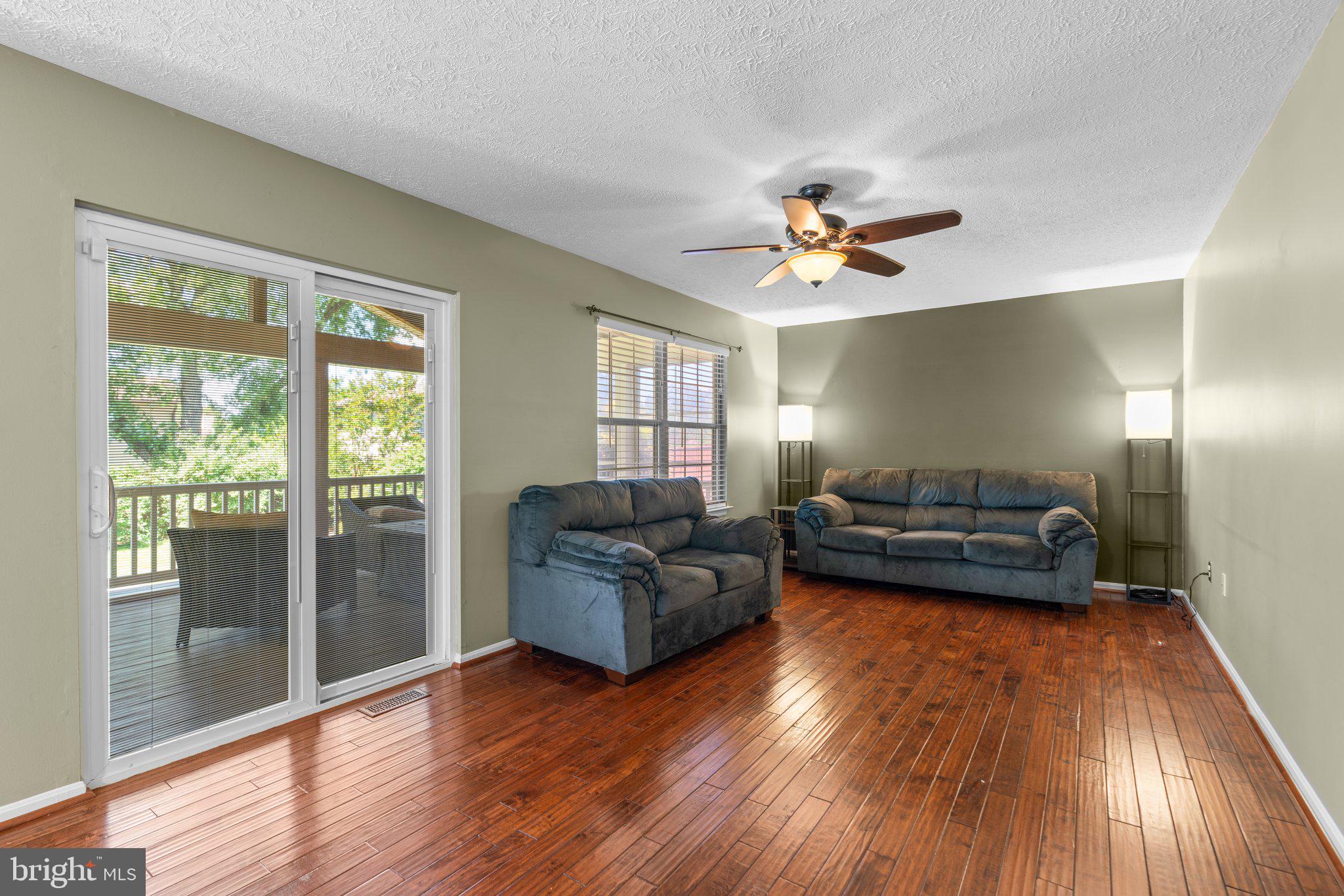 THE PROVINCES - Residential