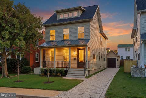 Homes For Sale - 1310 S Poe Street<br/> ARLINGTON, VA 22204