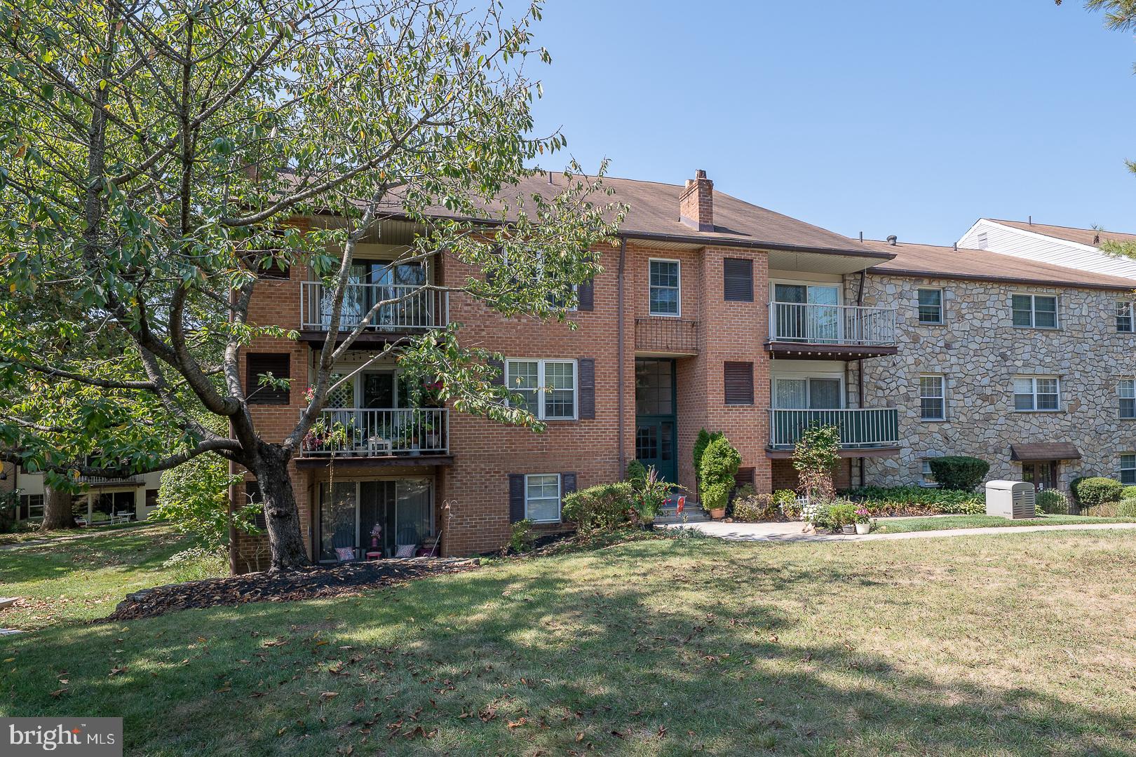 GLENHARDIE - Residential Lease