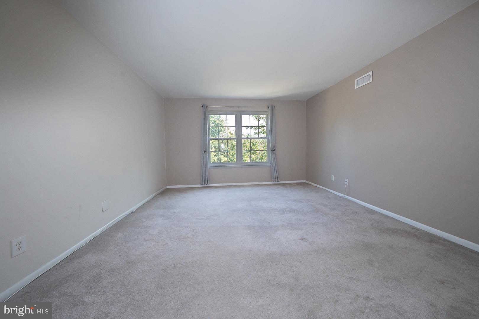 GLENHARDIE - Residential Lease