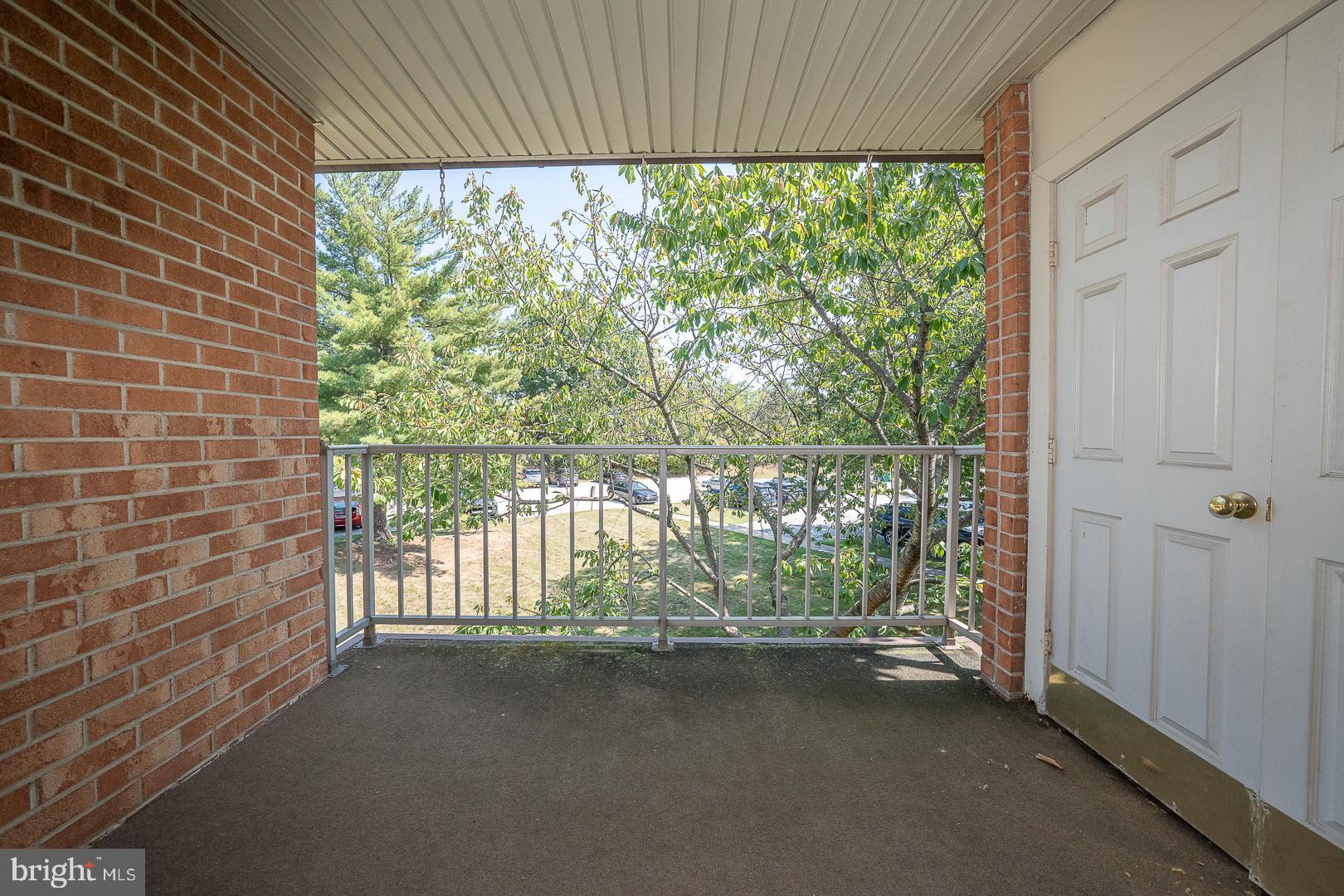 GLENHARDIE - Residential Lease