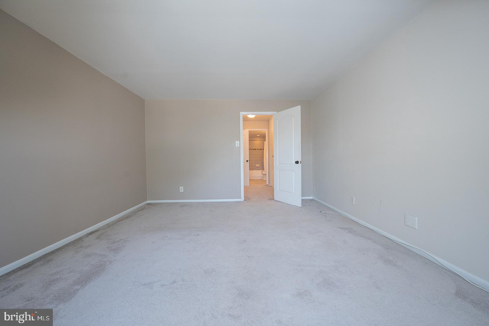 GLENHARDIE - Residential Lease