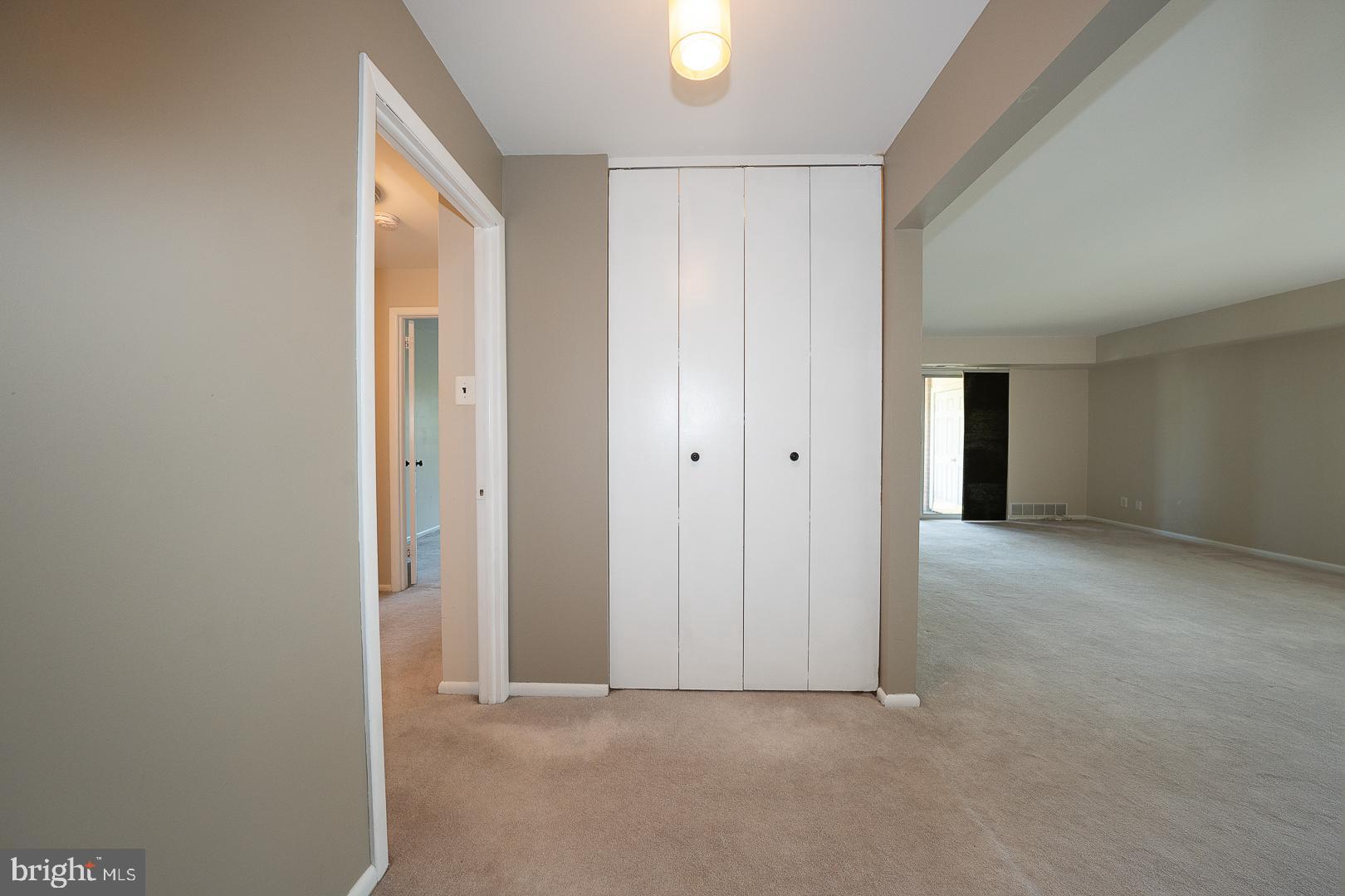 GLENHARDIE - Residential Lease