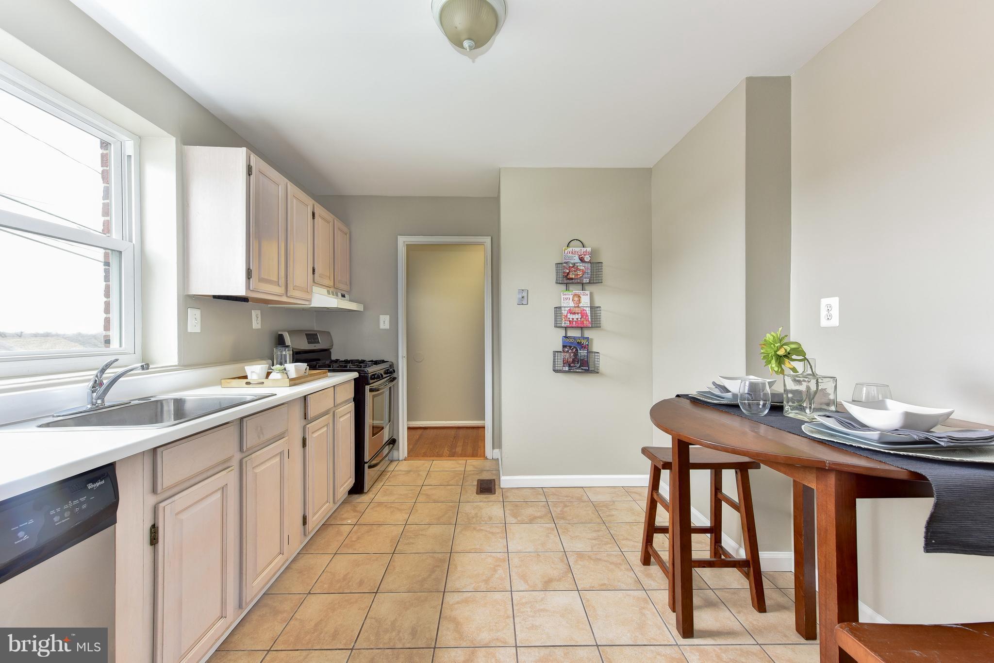 WARWICK VILLAGE - Residential