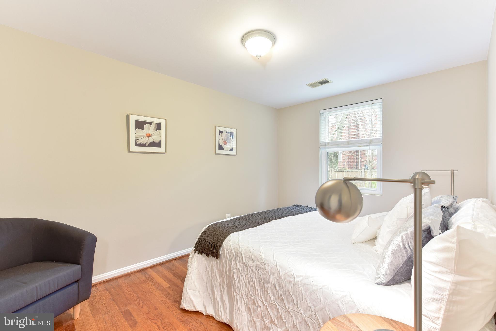 WARWICK VILLAGE - Residential