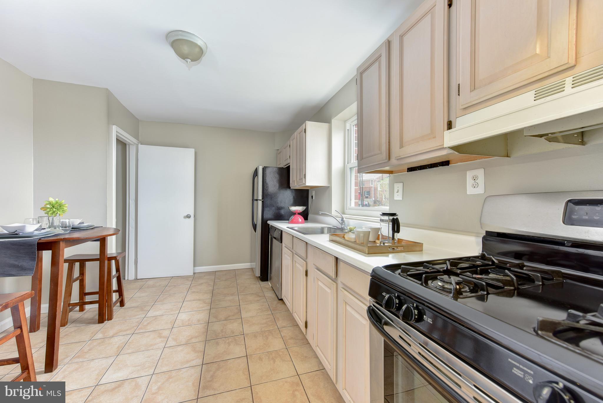 WARWICK VILLAGE - Residential