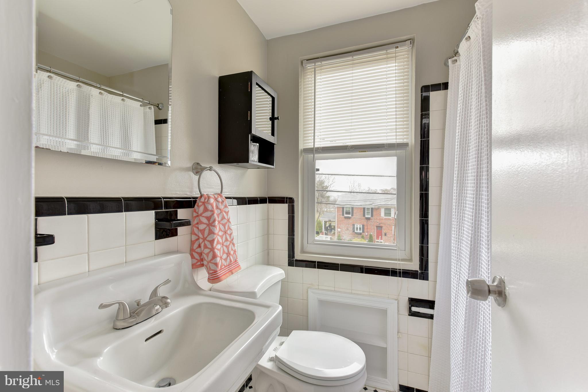 WARWICK VILLAGE - Residential