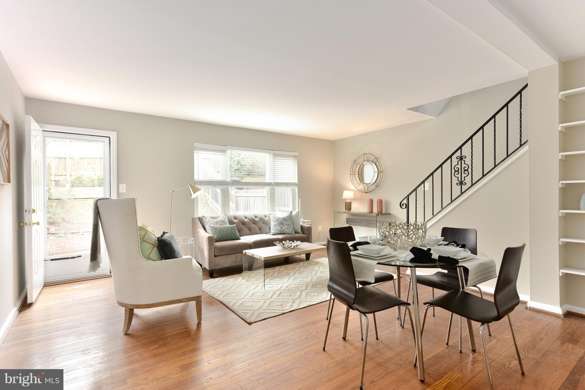 WARWICK VILLAGE - Residential