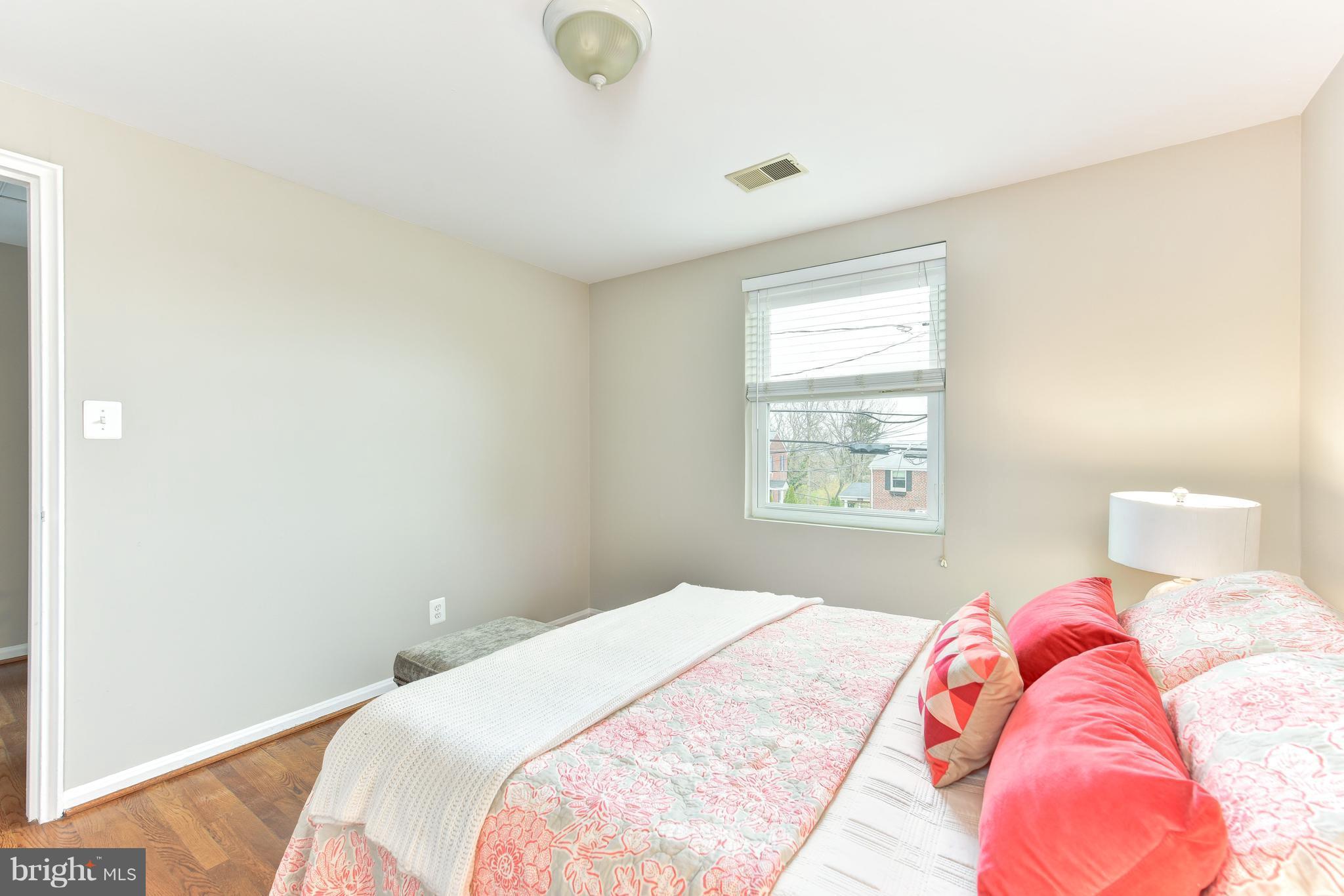 WARWICK VILLAGE - Residential