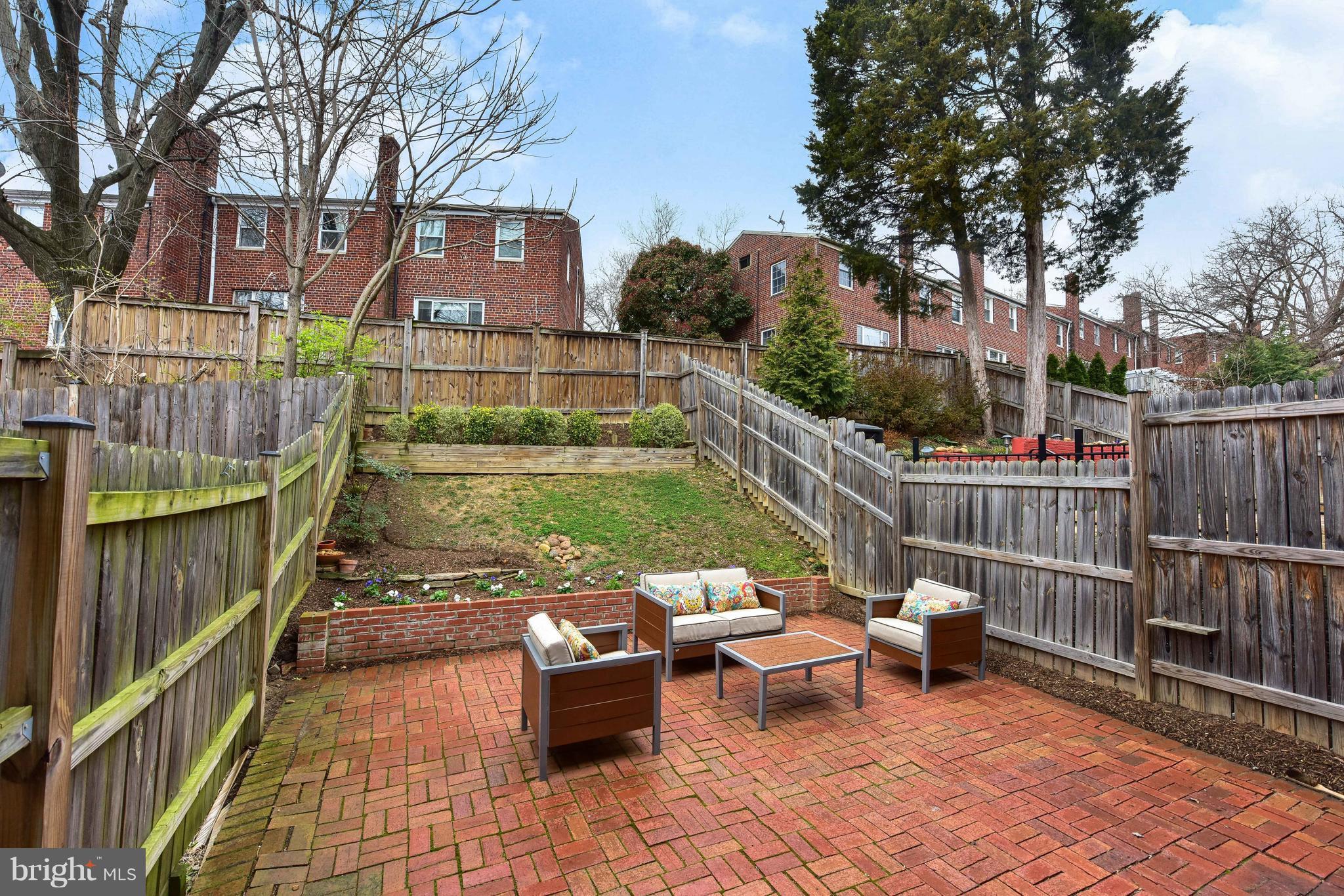 WARWICK VILLAGE - Residential