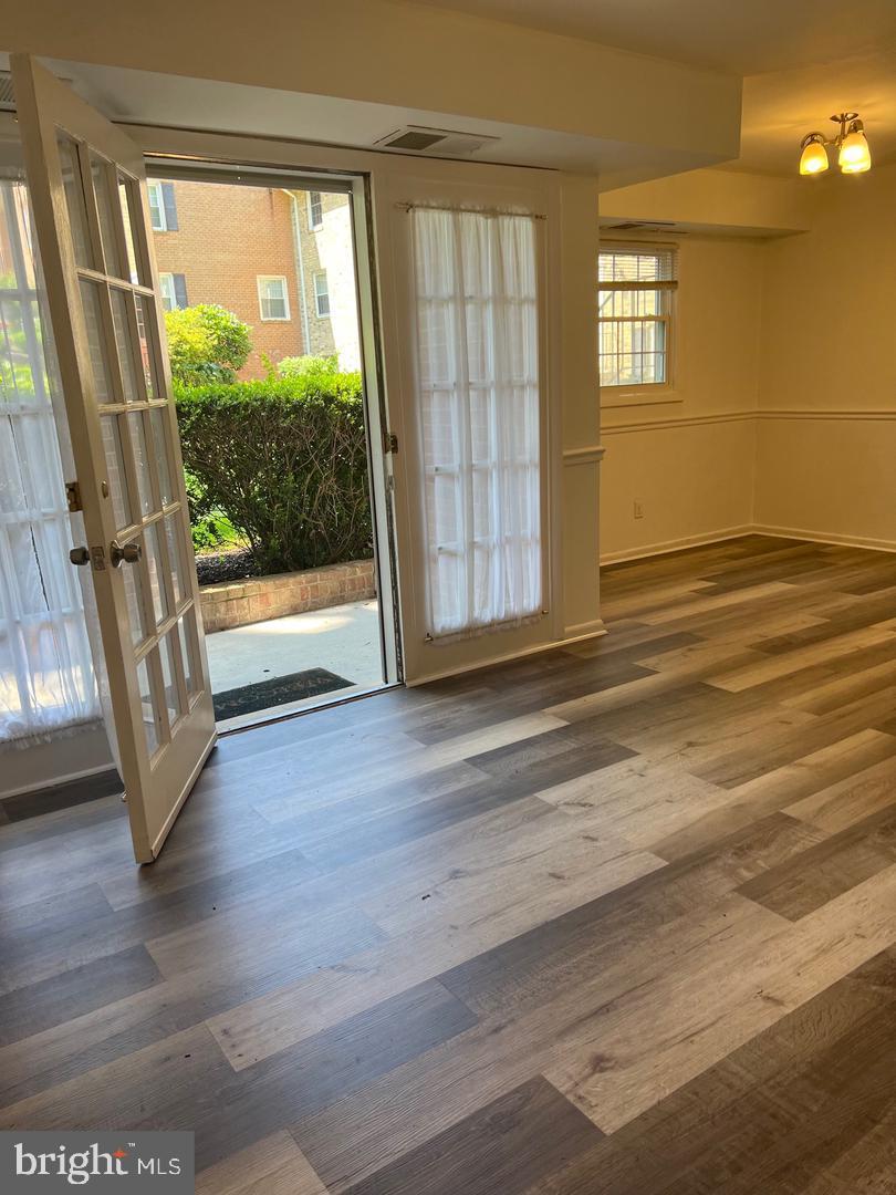 LYNDHURST - Residential