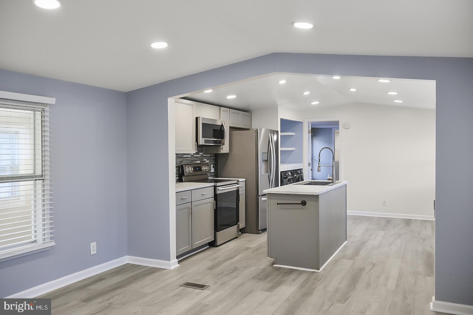 BOONES ESTATES - Residential