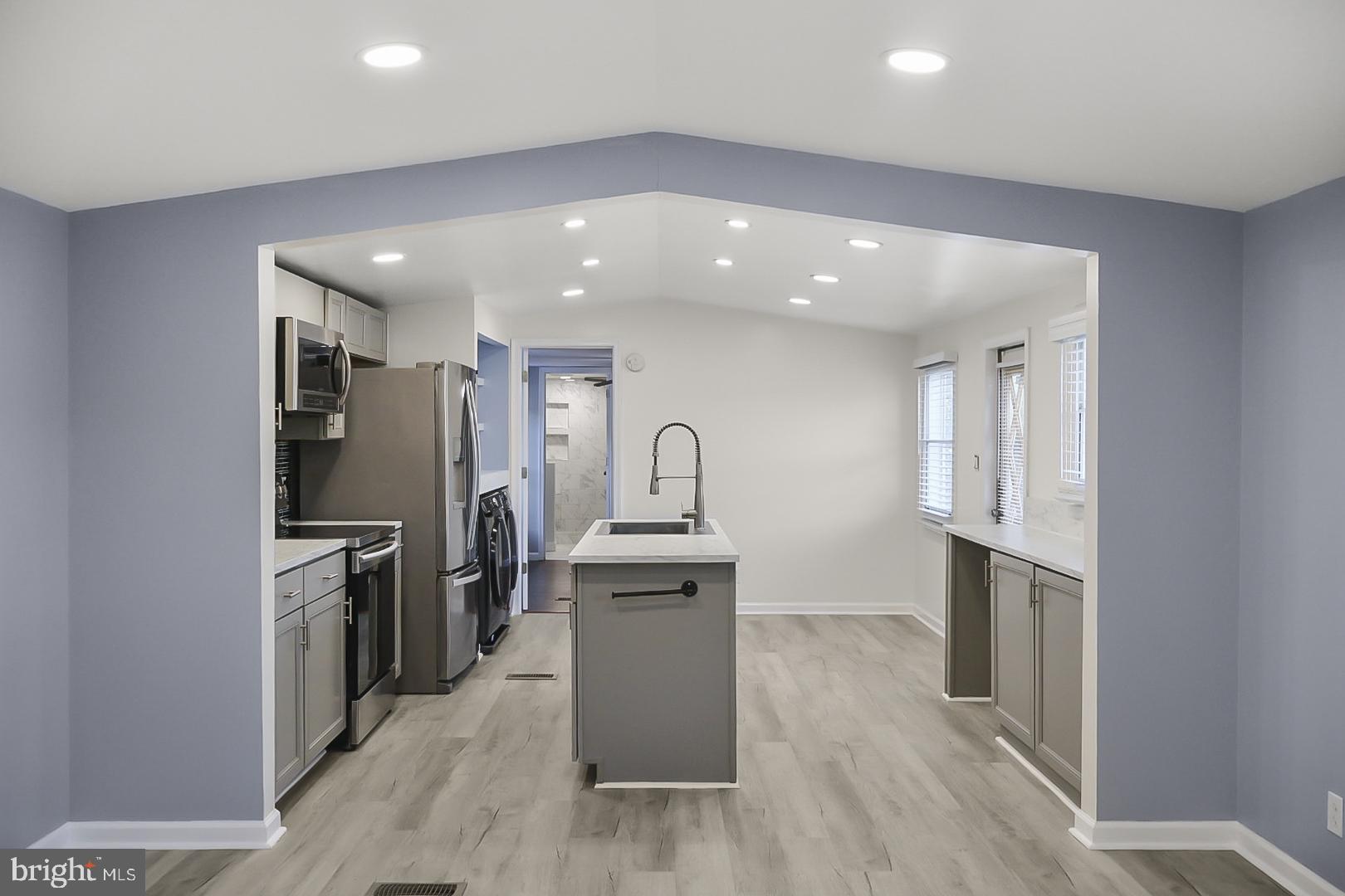 BOONES ESTATES - Residential