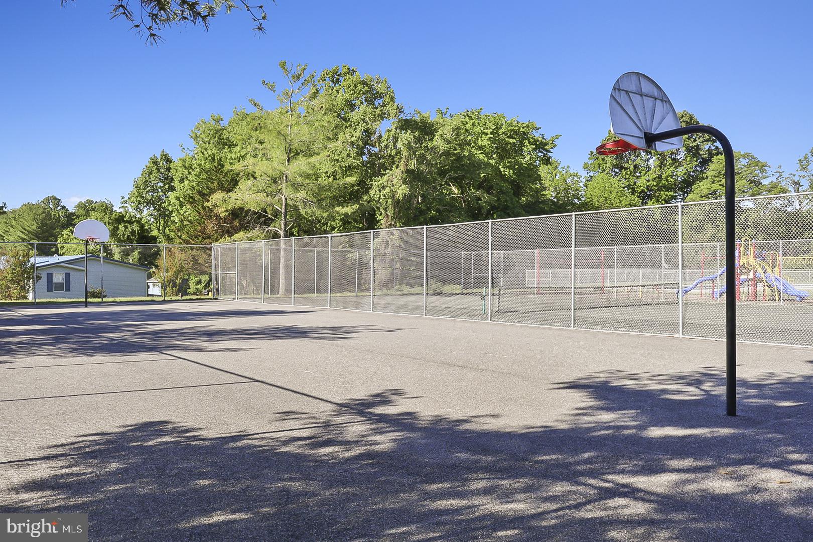 BOONES ESTATES - Residential