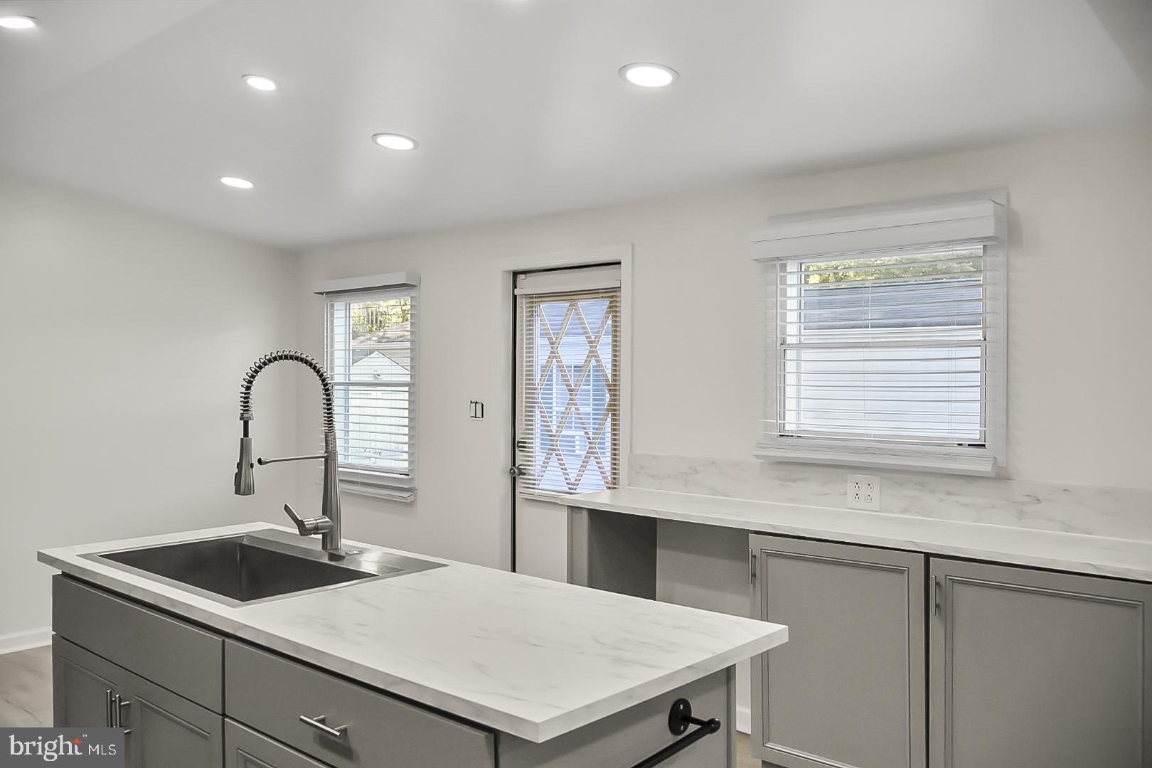 BOONES ESTATES - Residential