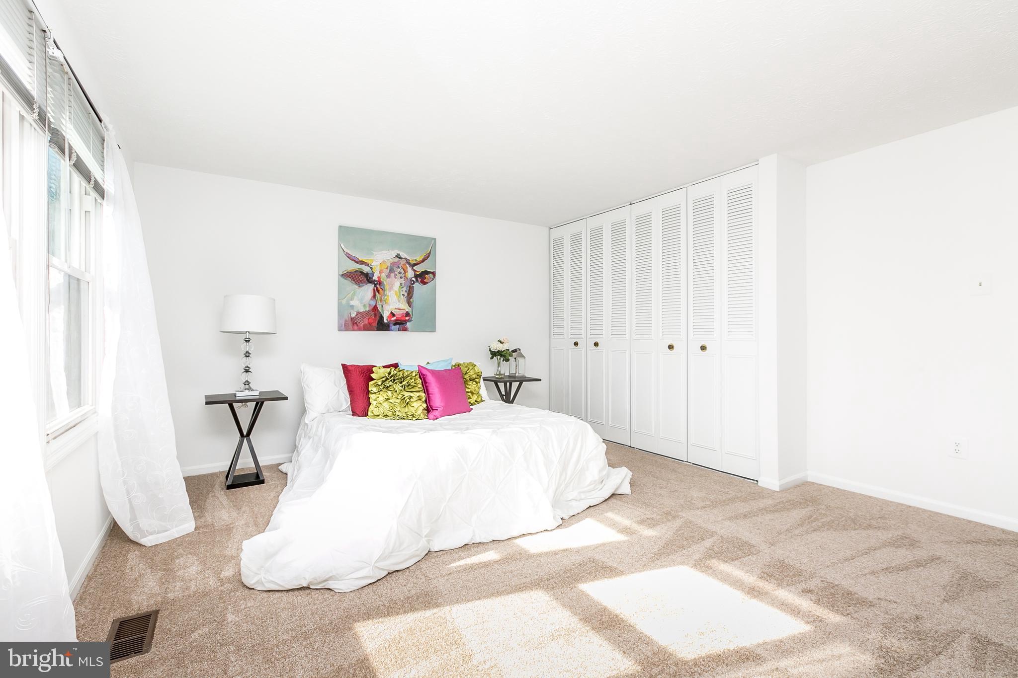 GOLDEN TREE - Residential