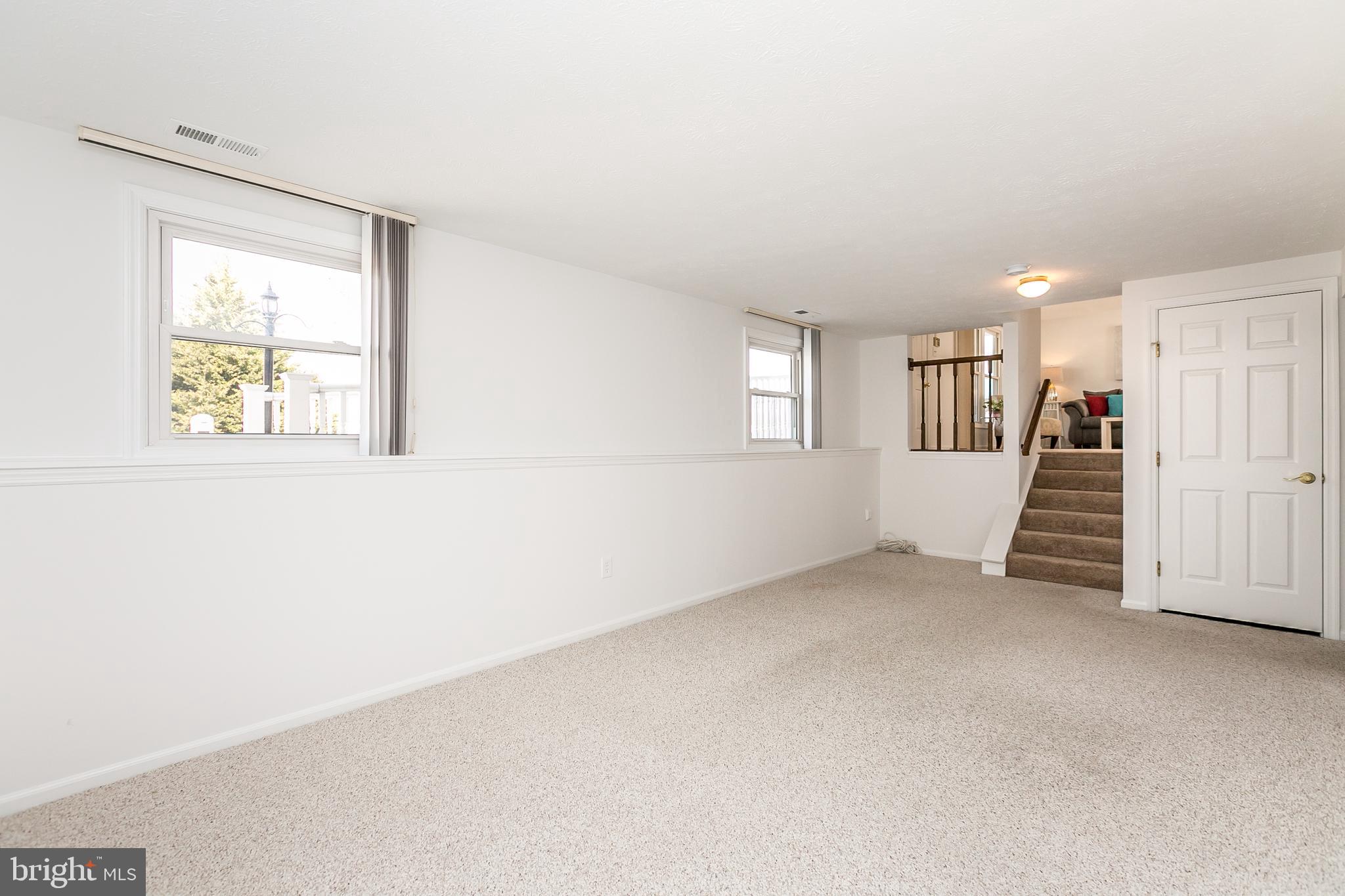 GOLDEN TREE - Residential