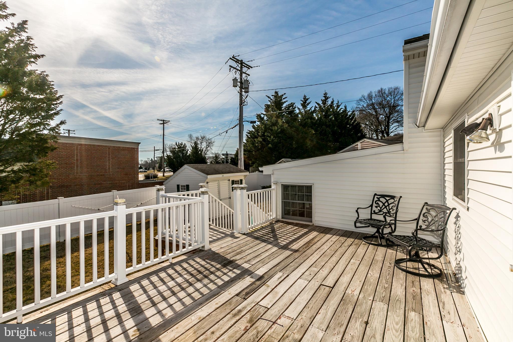 GOLDEN TREE - Residential