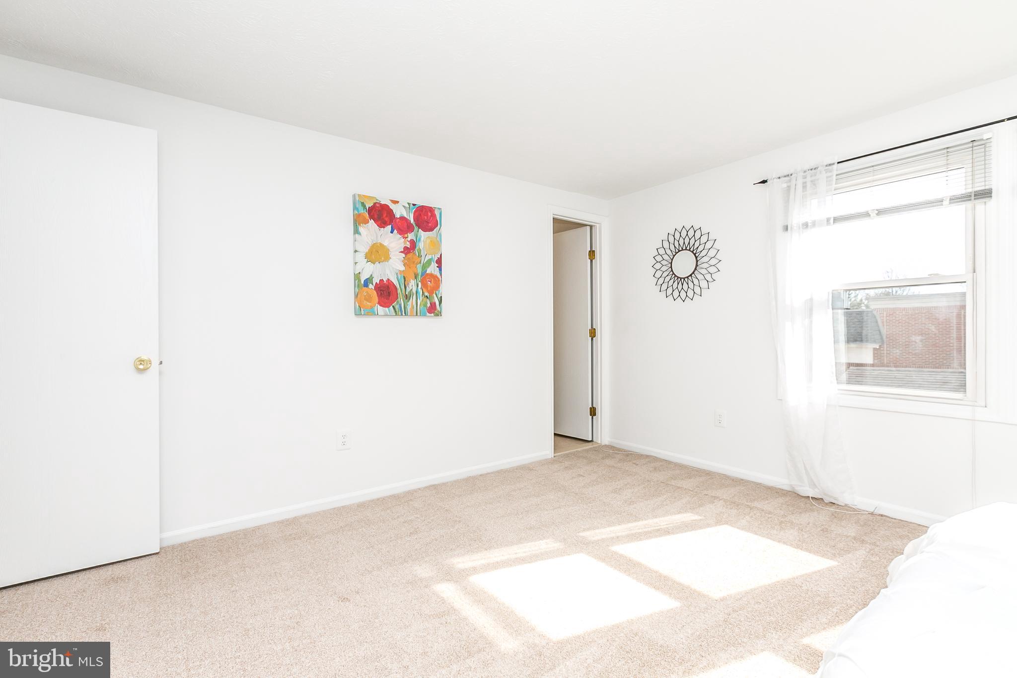 GOLDEN TREE - Residential