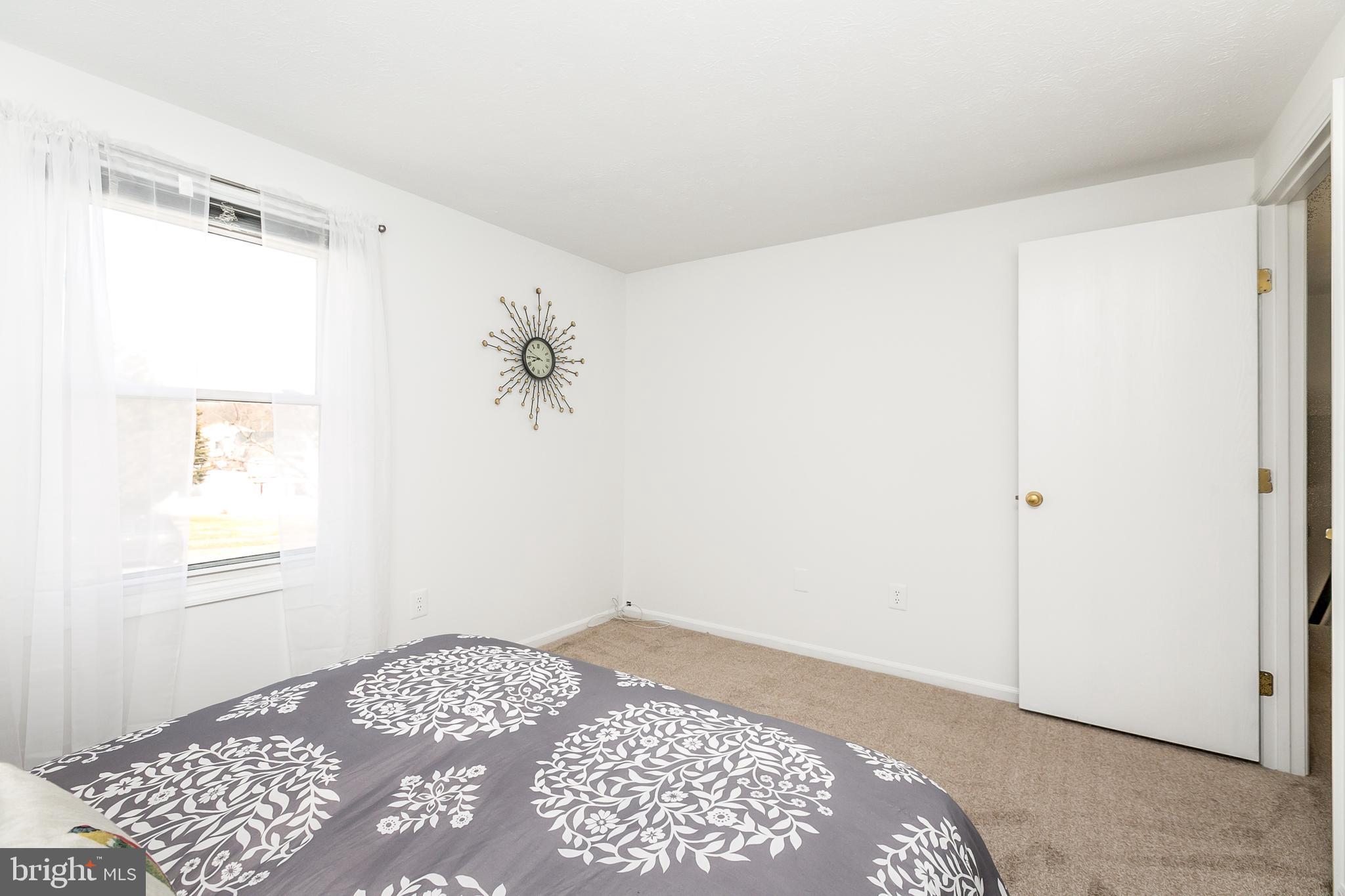 GOLDEN TREE - Residential