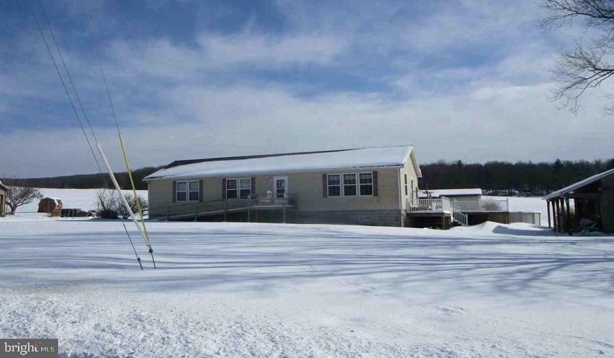 Great Opportunity to own this manufactured home built in 2010 and featuring 3 bedrooms and 1.5 bathrooms.  ***SPECIAL NOTES: (1) This is a CASH ONLY transaction. (2) Seller to pay Taxes, HOA, and Municipal/Utility Liens. (3) Please read the Auction disclaimers carefully before placing a bid or submitting an offer. ***