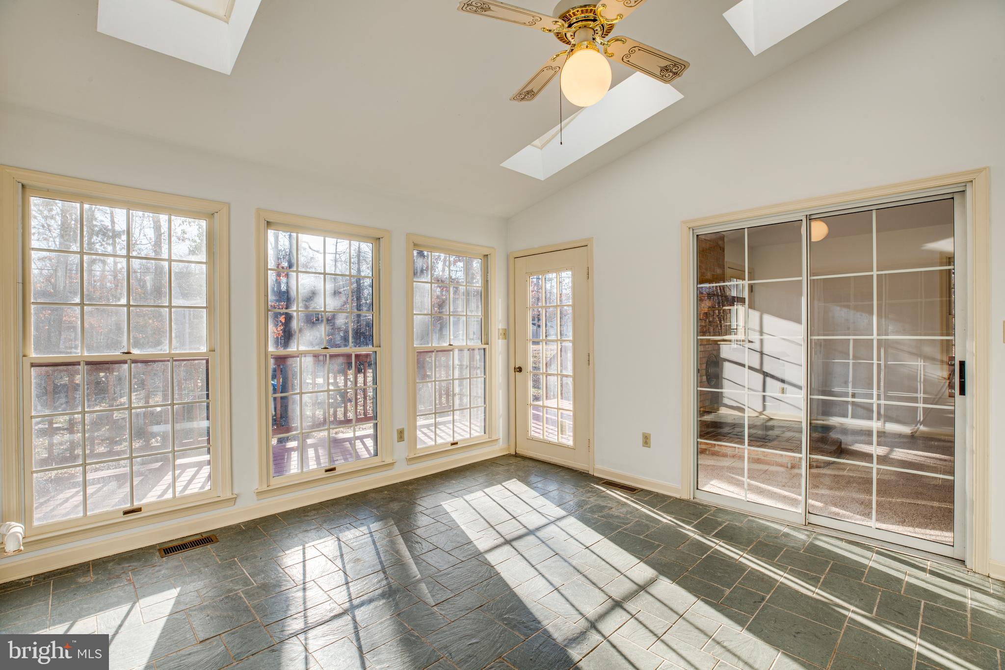 LAKE OF THE WOODS - Residential