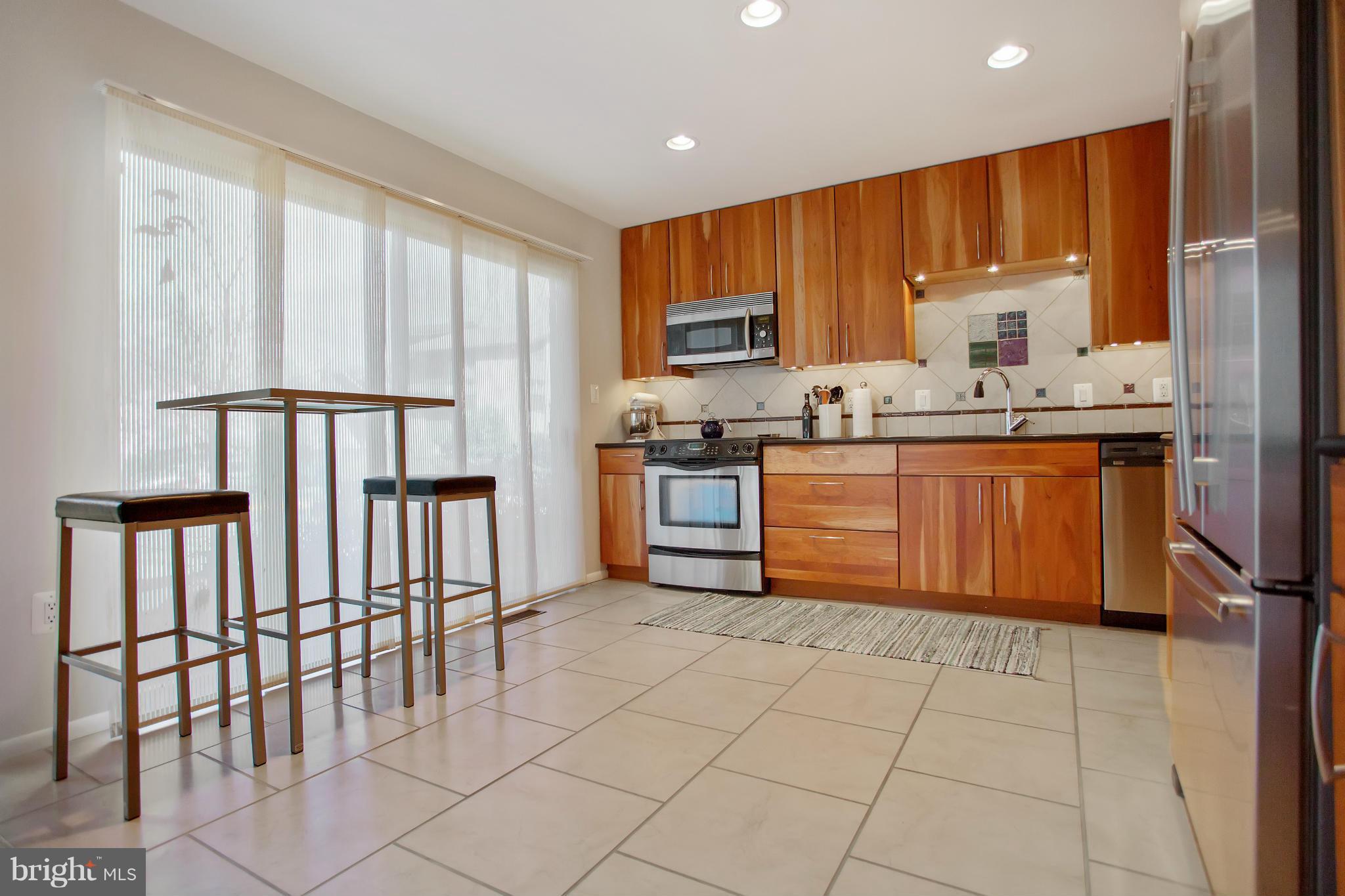 RESTON - Residential