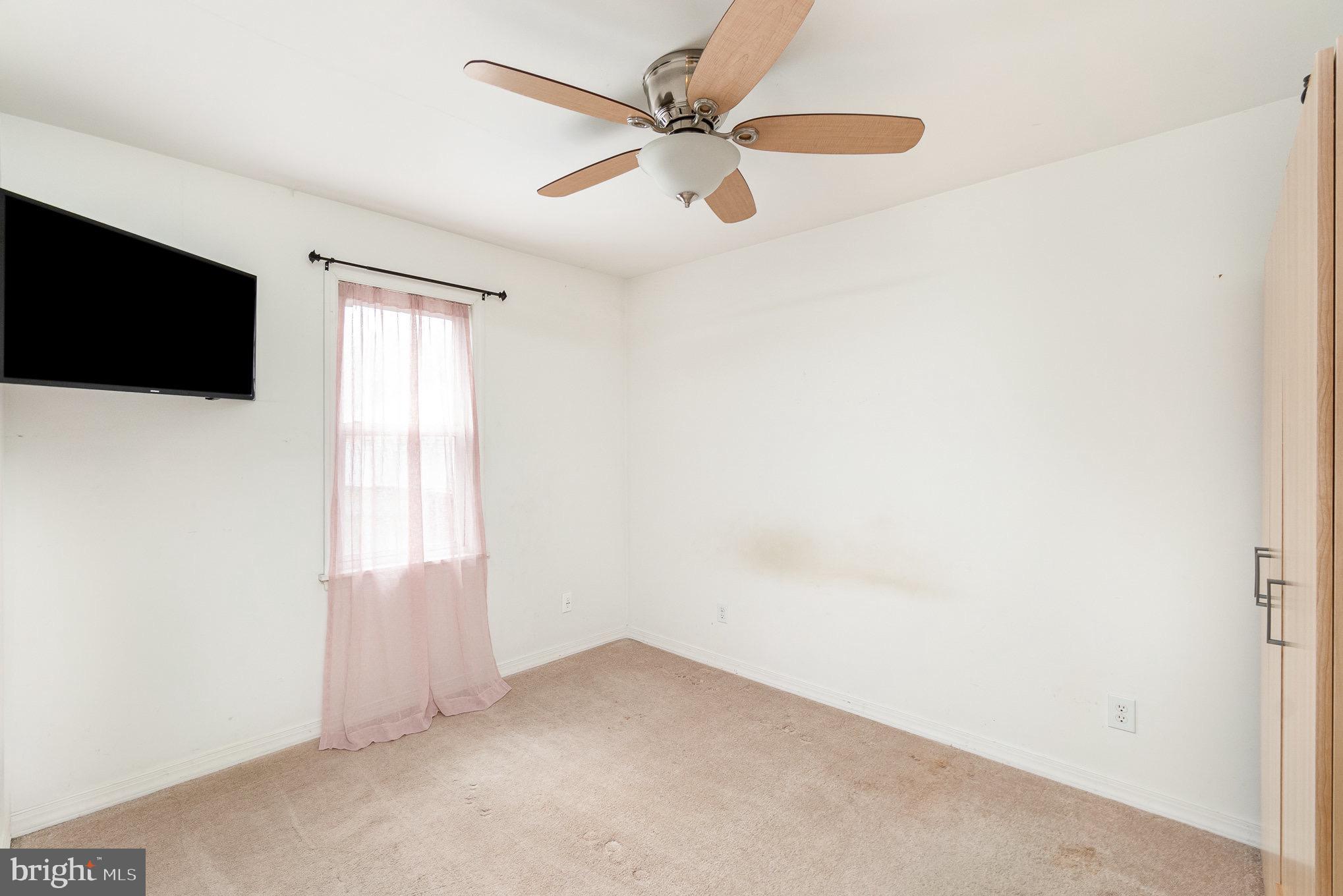 ELMHURST - Residential