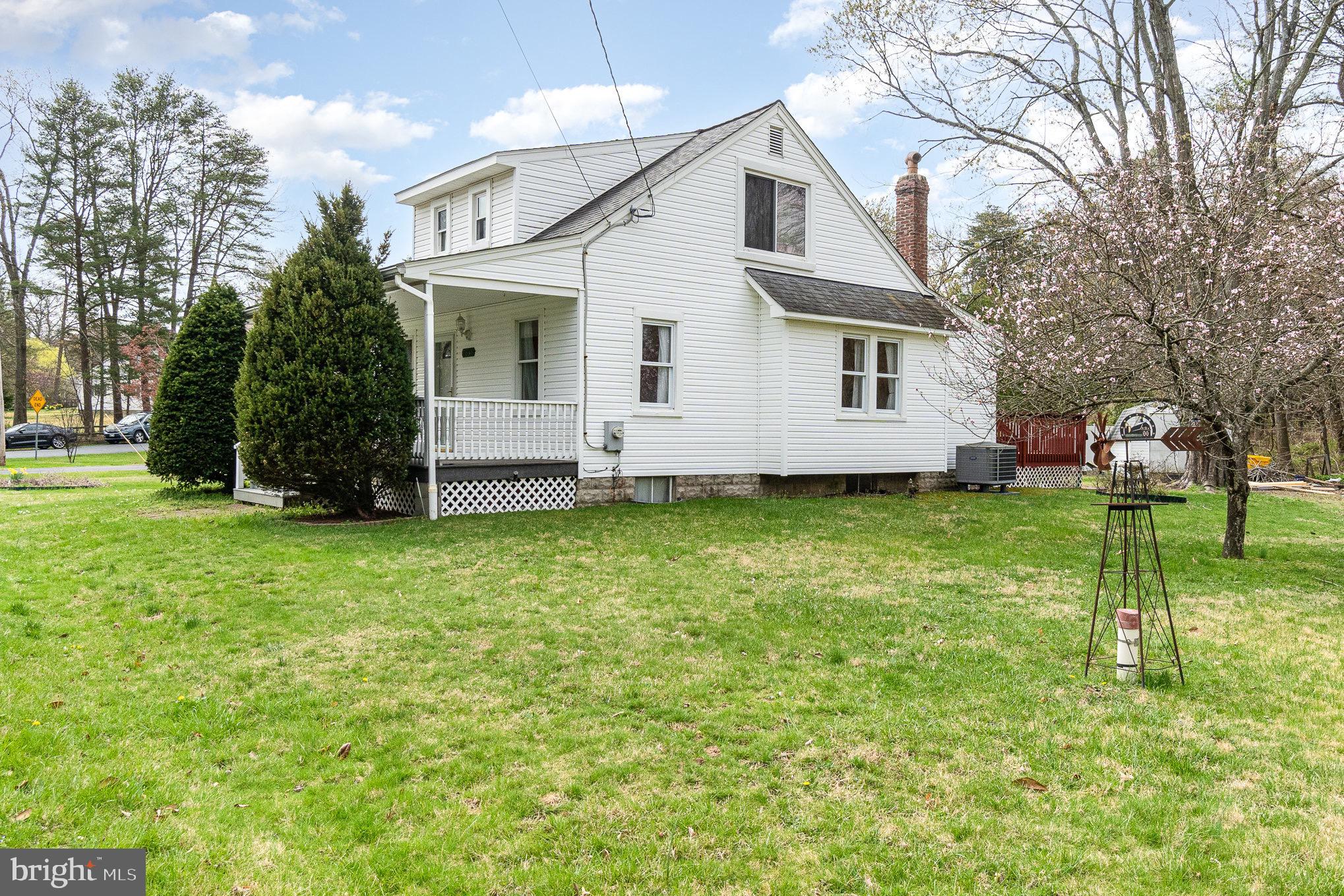 ELMHURST - Residential