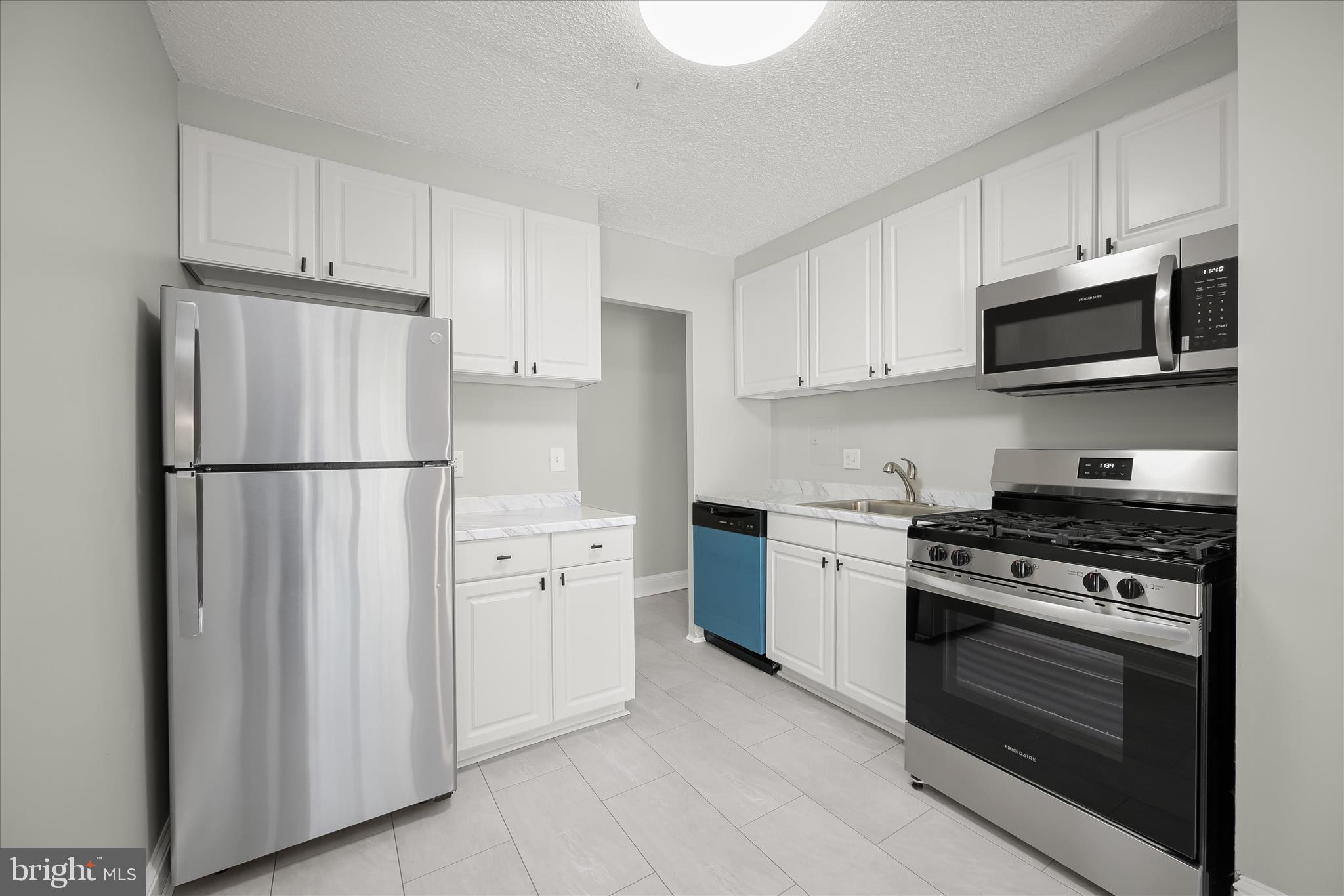 TREOVER CONDOMINIUM - Residential