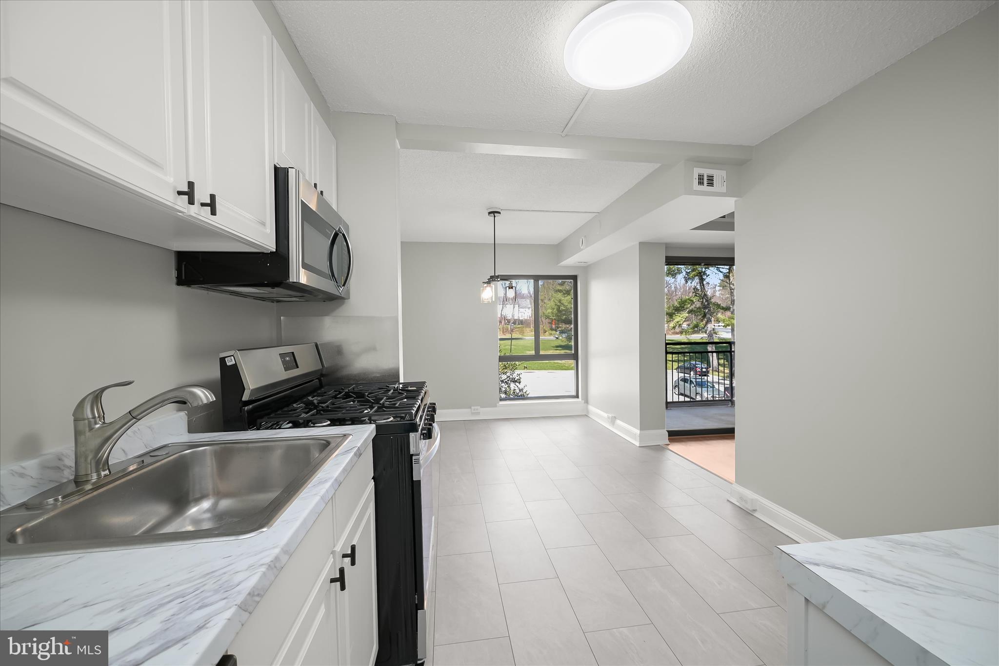 TREOVER CONDOMINIUM - Residential