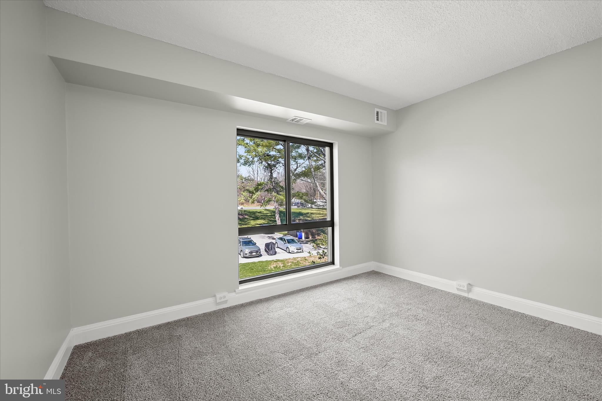 TREOVER CONDOMINIUM - Residential