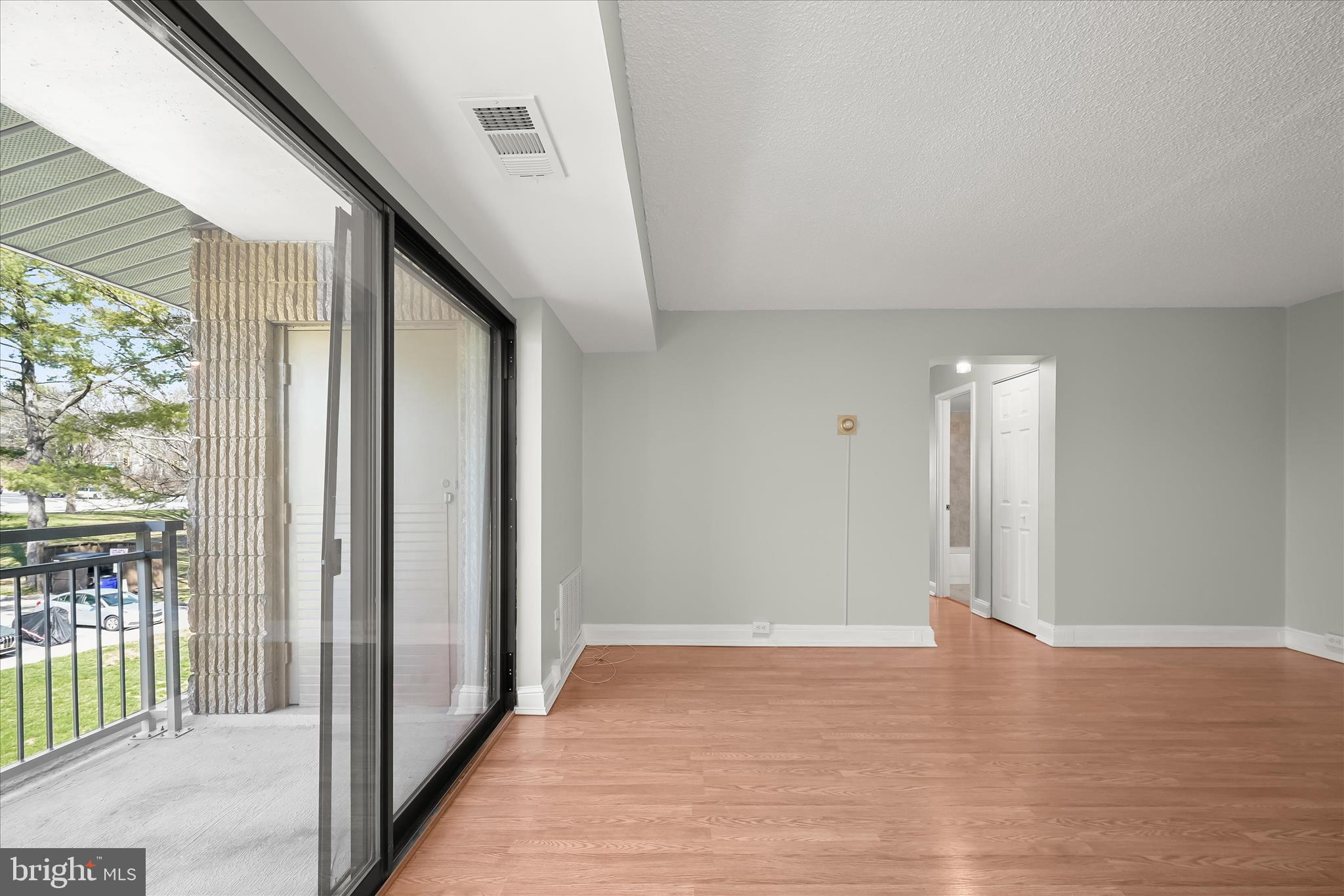 TREOVER CONDOMINIUM - Residential