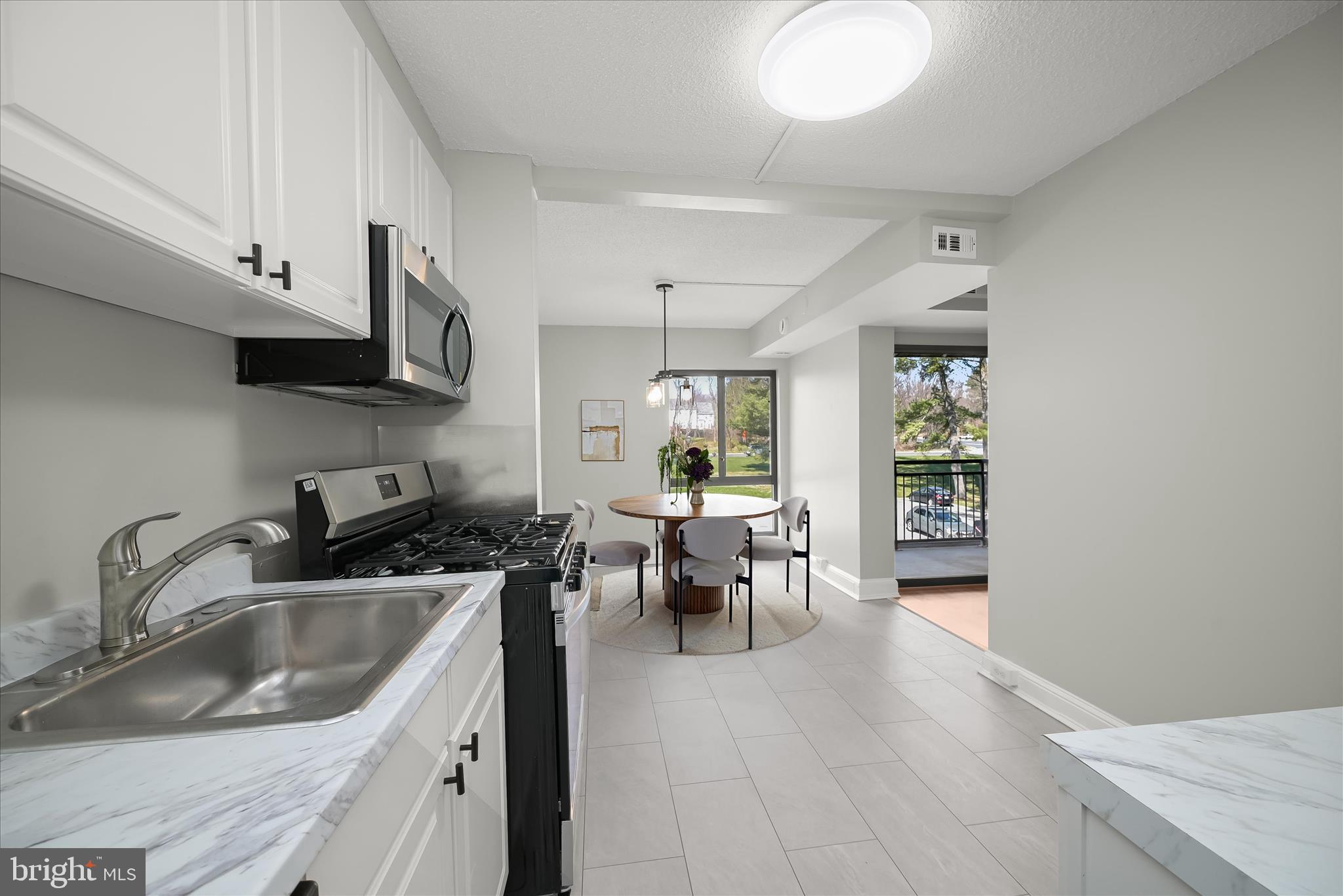 5901 TAMAR DRIVE 9 S9