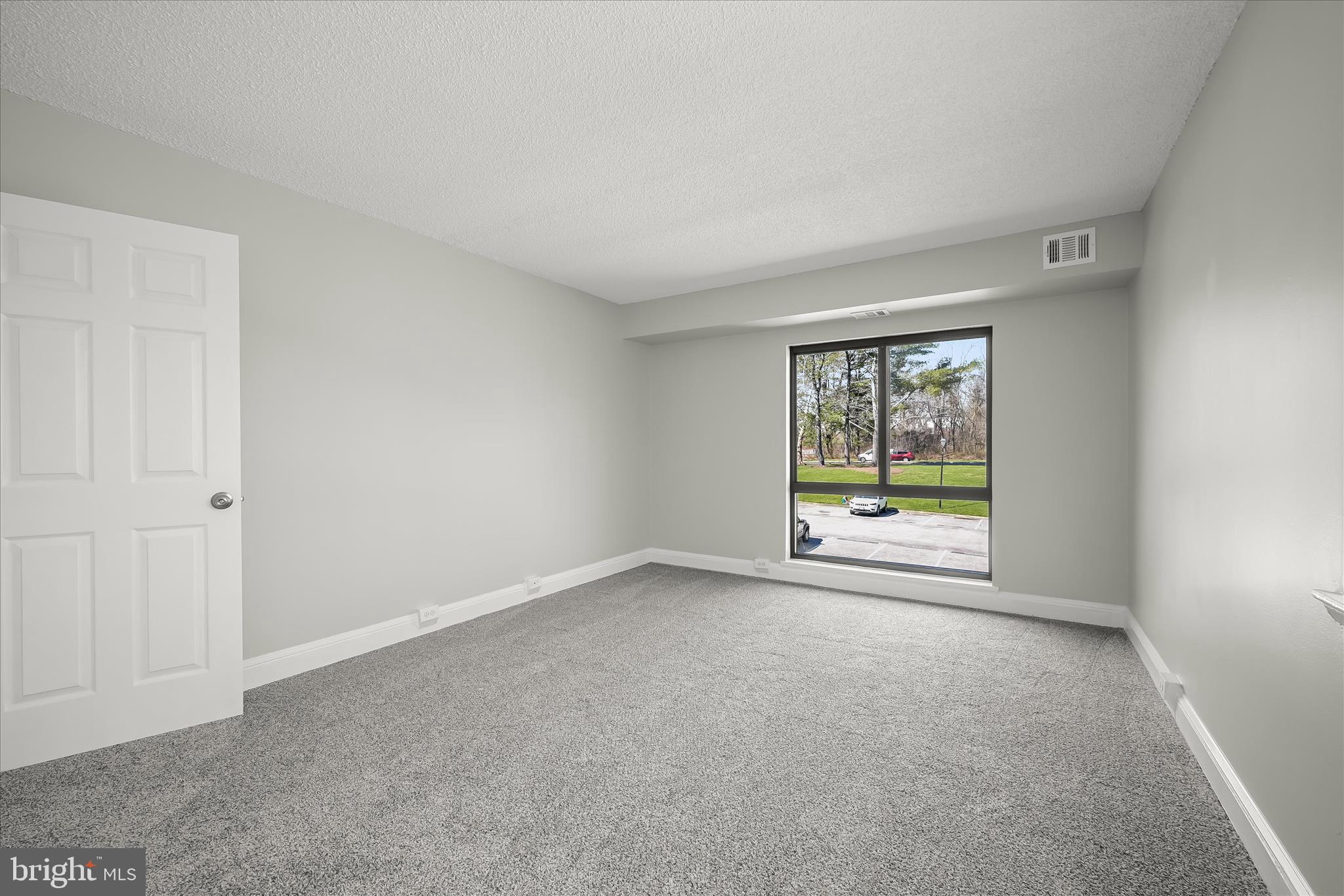 TREOVER CONDOMINIUM - Residential