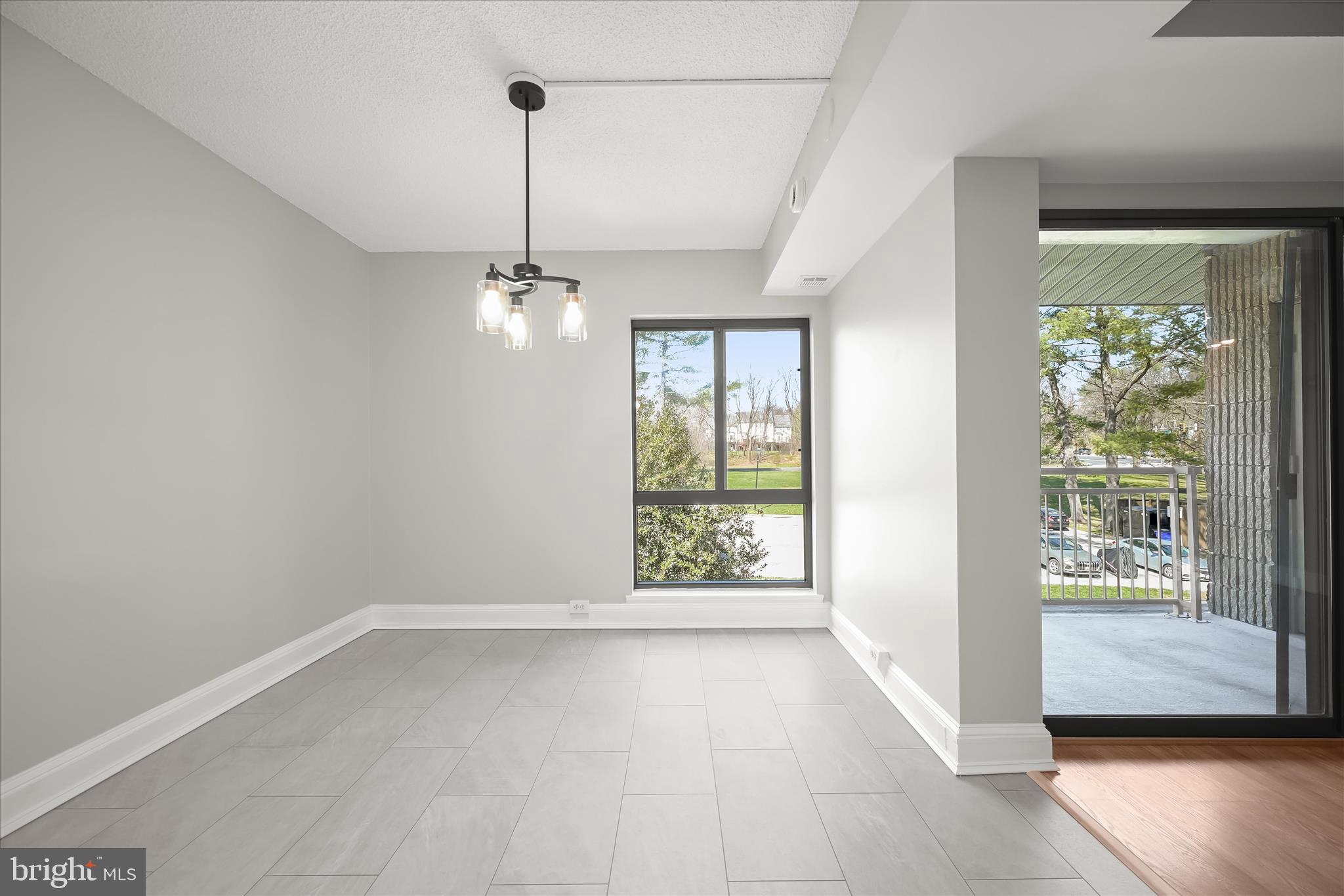 TREOVER CONDOMINIUM - Residential