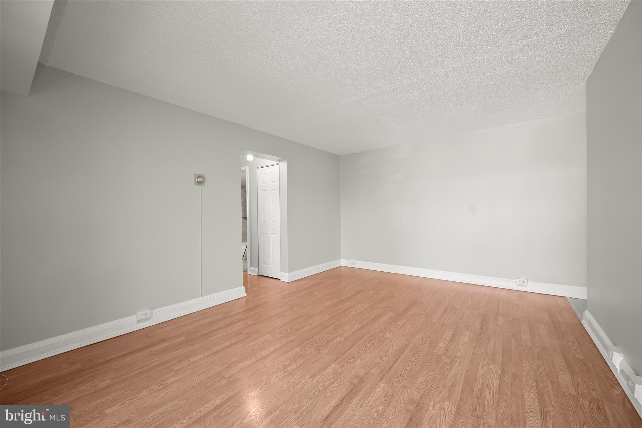 TREOVER CONDOMINIUM - Residential