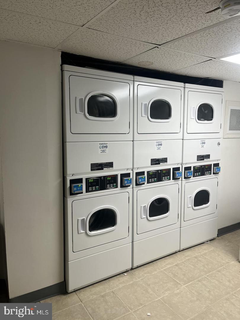 AUBURN VILLAGE - Residential Lease