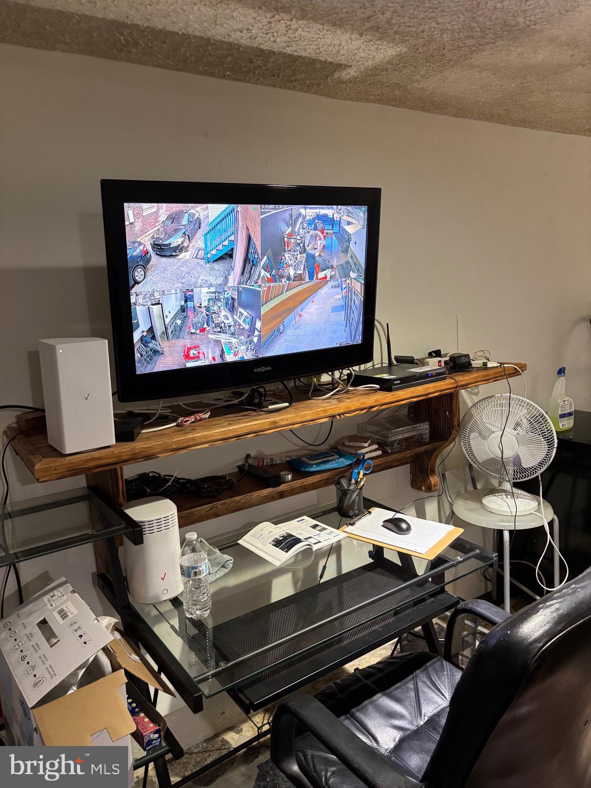 FRANKFORD - Commercial Sale