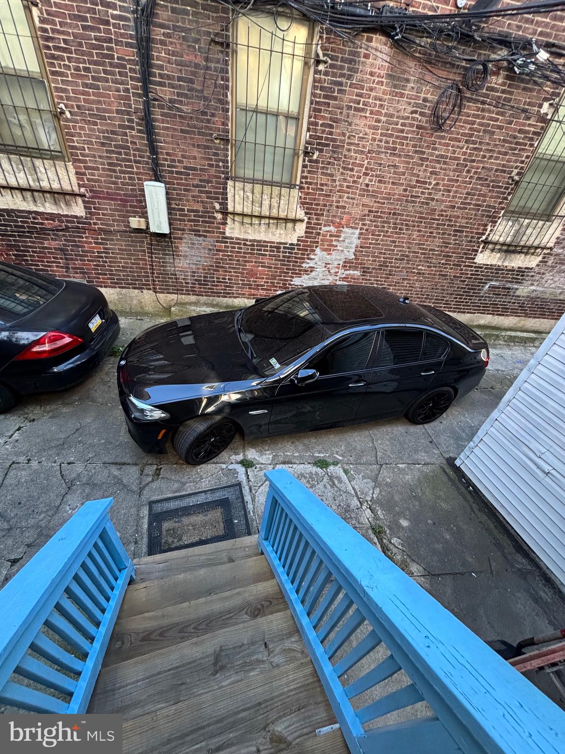 FRANKFORD - Commercial Sale