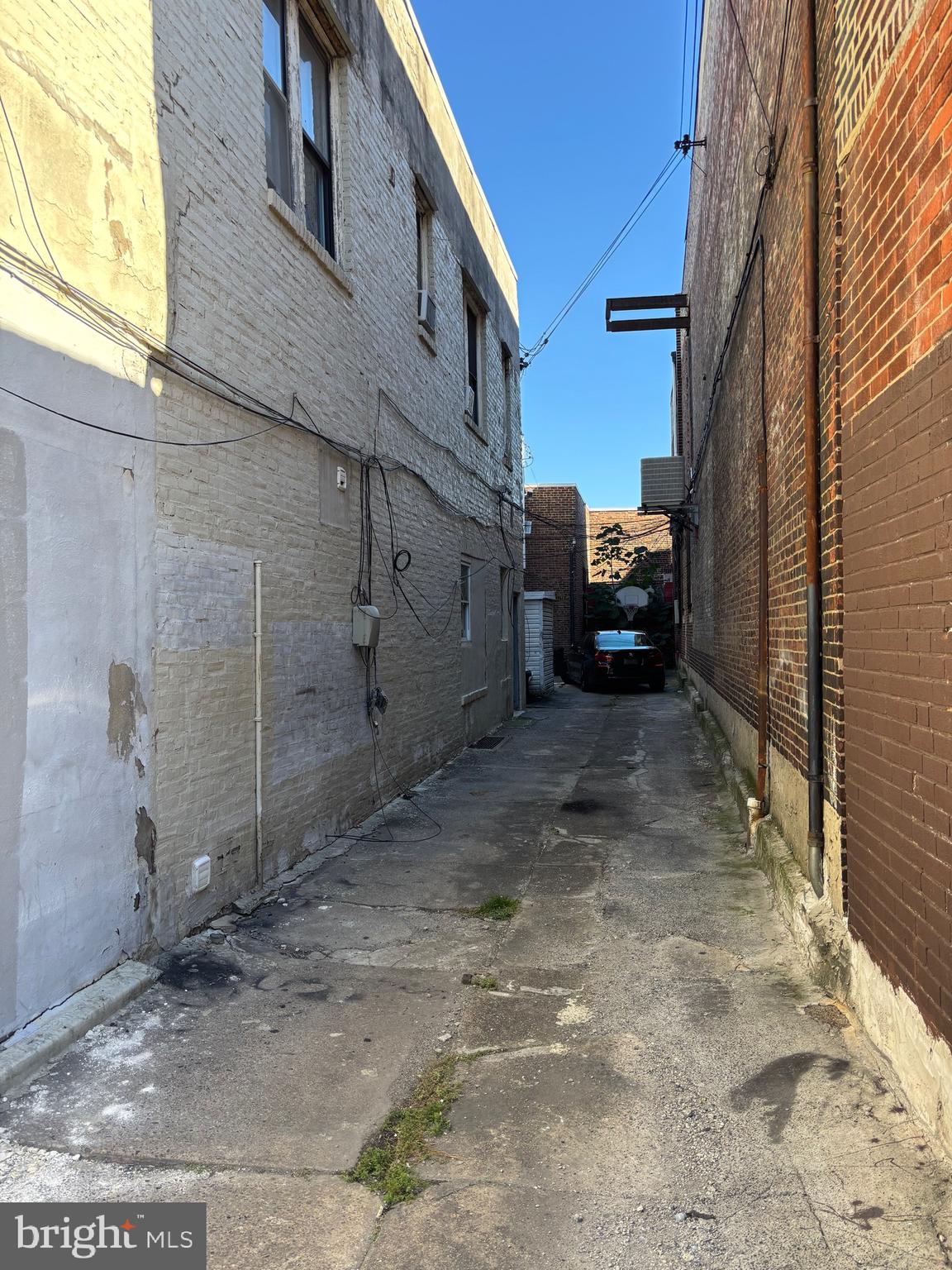 FRANKFORD - Commercial Sale