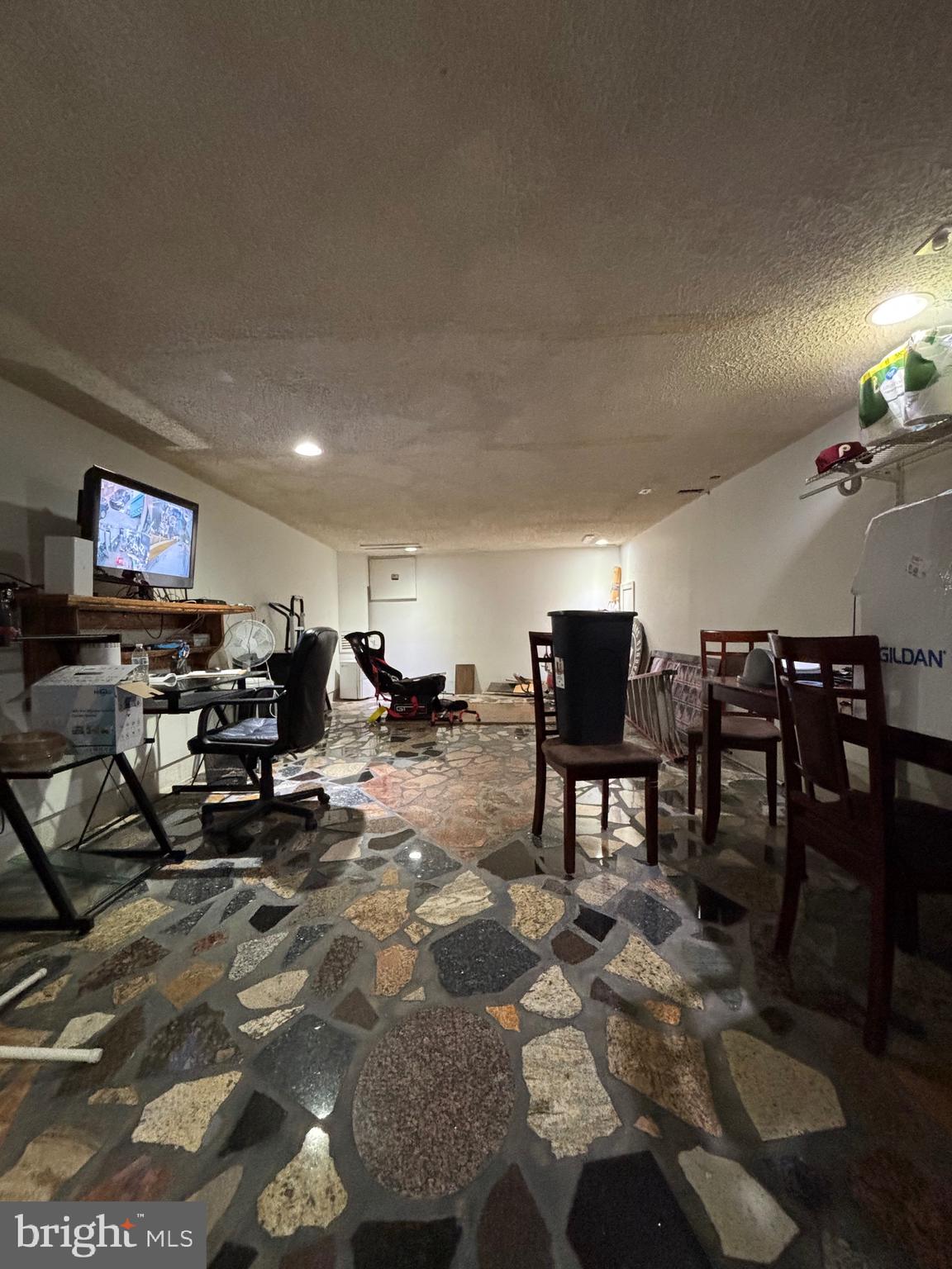 FRANKFORD - Commercial Sale