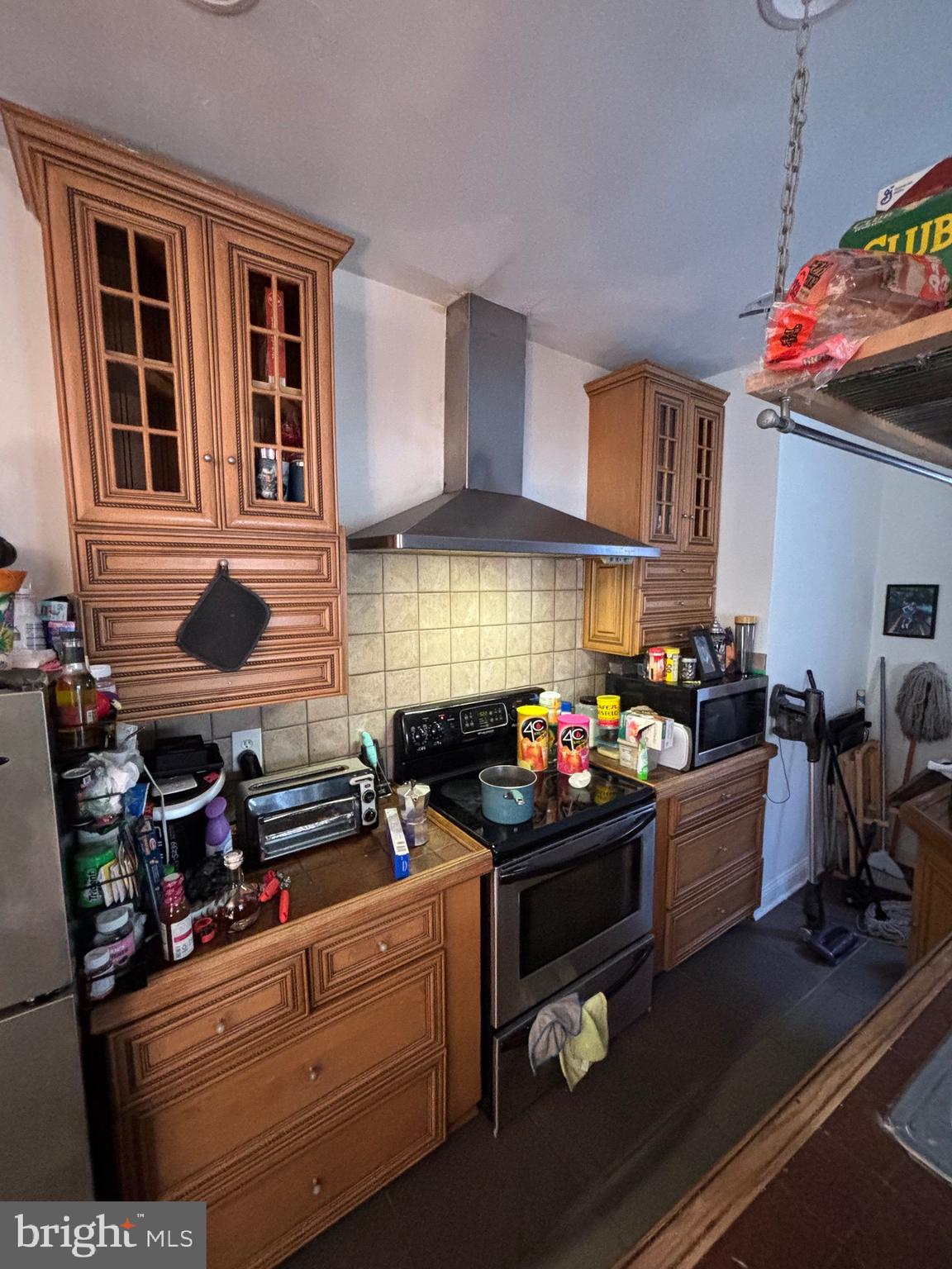 FRANKFORD - Commercial Sale